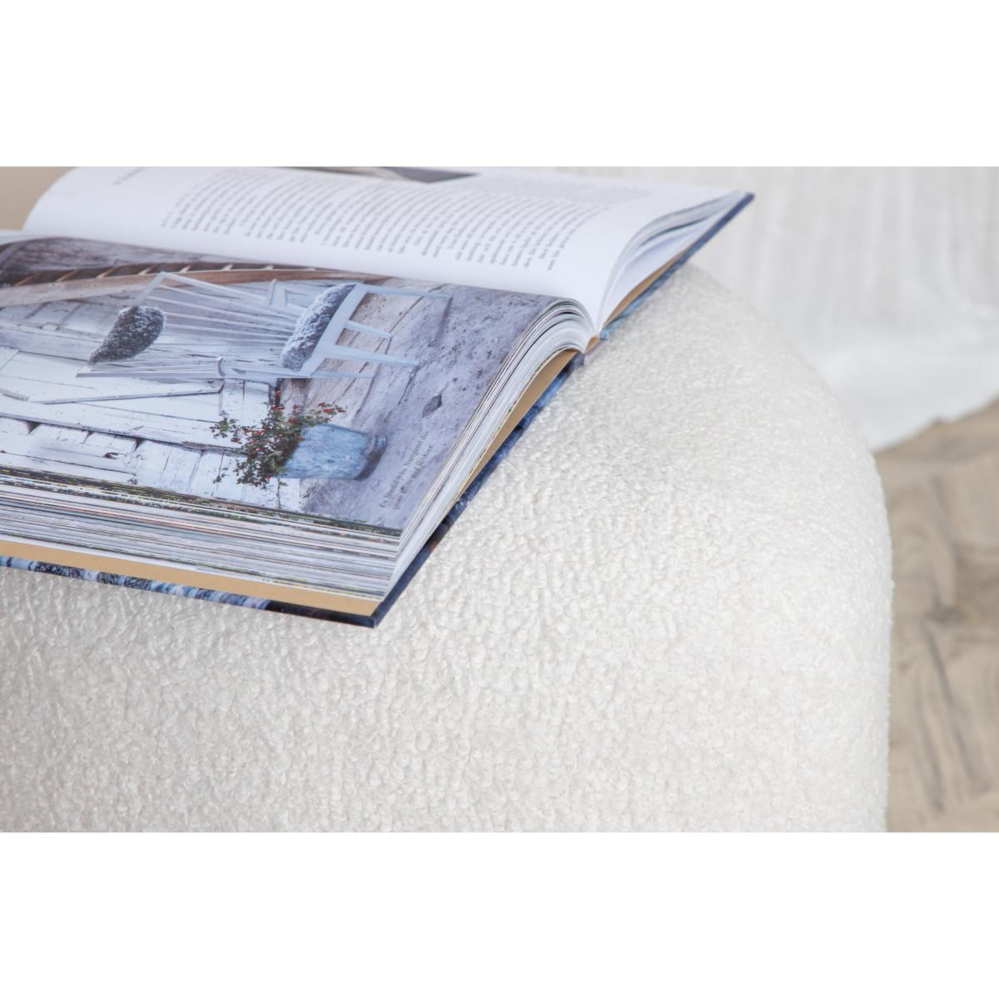 Voir la diapositive 5 : Paris Prix Pouf tissu bouclette  peg  46cm blanc