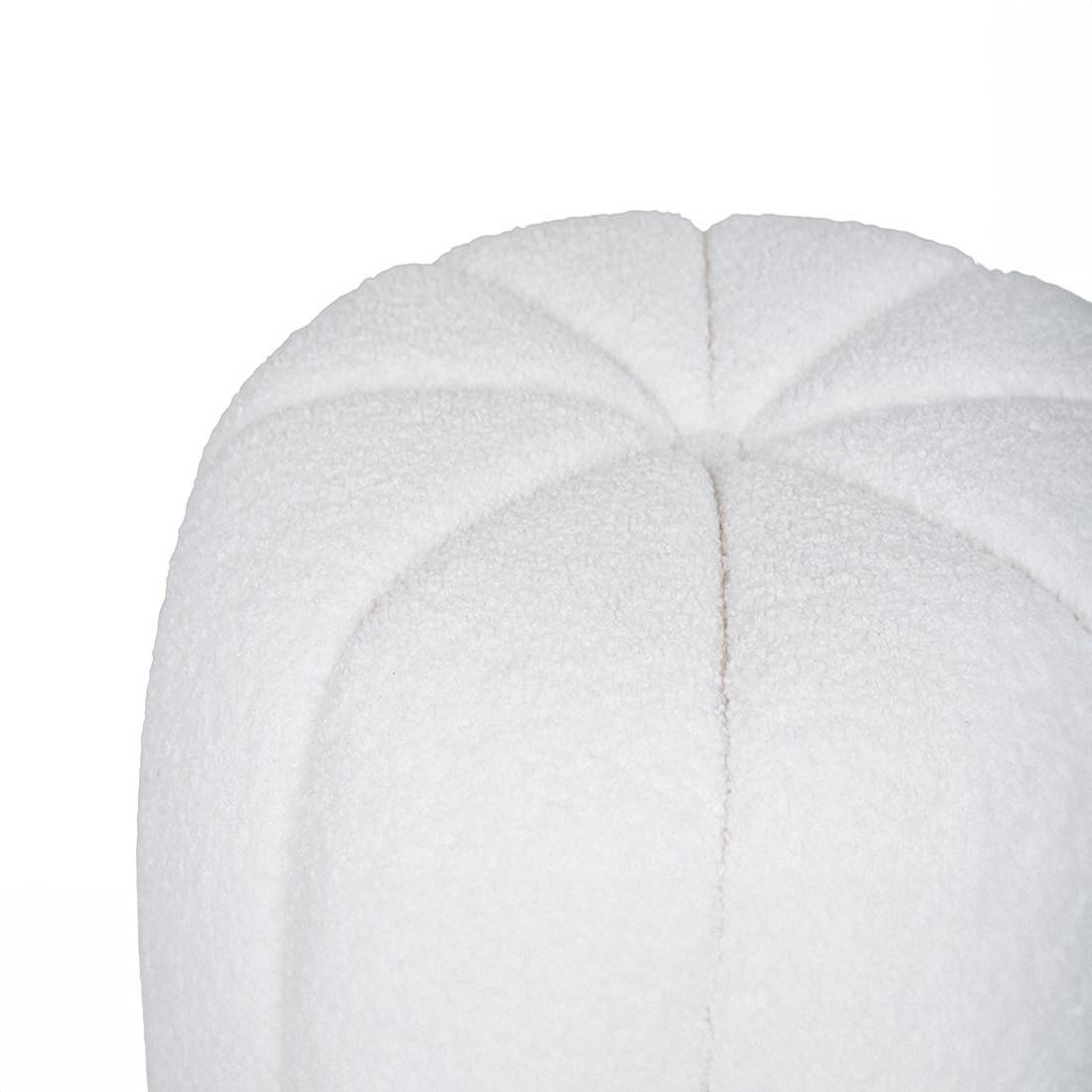 Voir la diapositive 3 : BEST MOBILIER Helda - pouf - en tissu bouclette