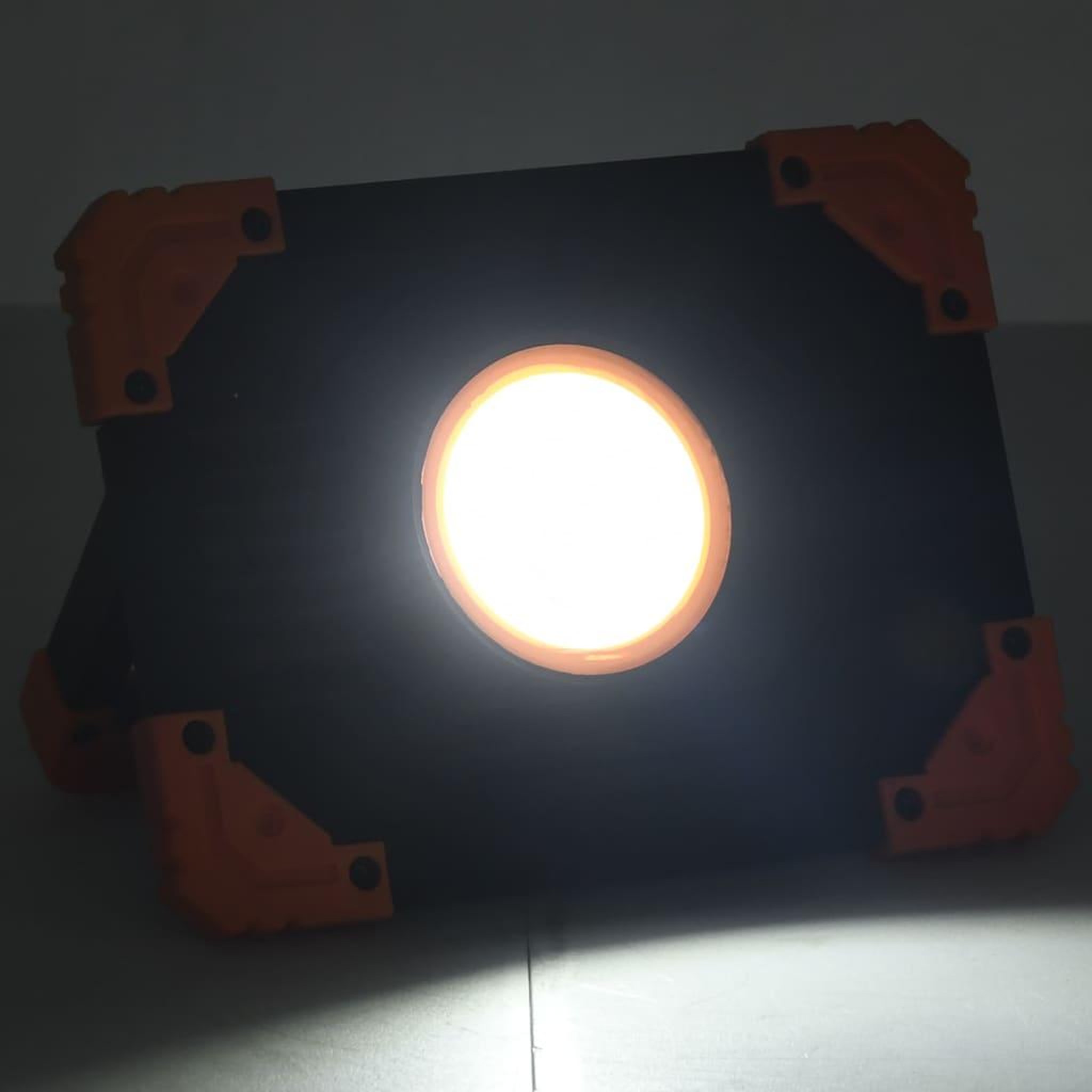 Voir la diapositive 2 : VIDAXL Projecteur a LED portable ABS 10 W Blanc froid