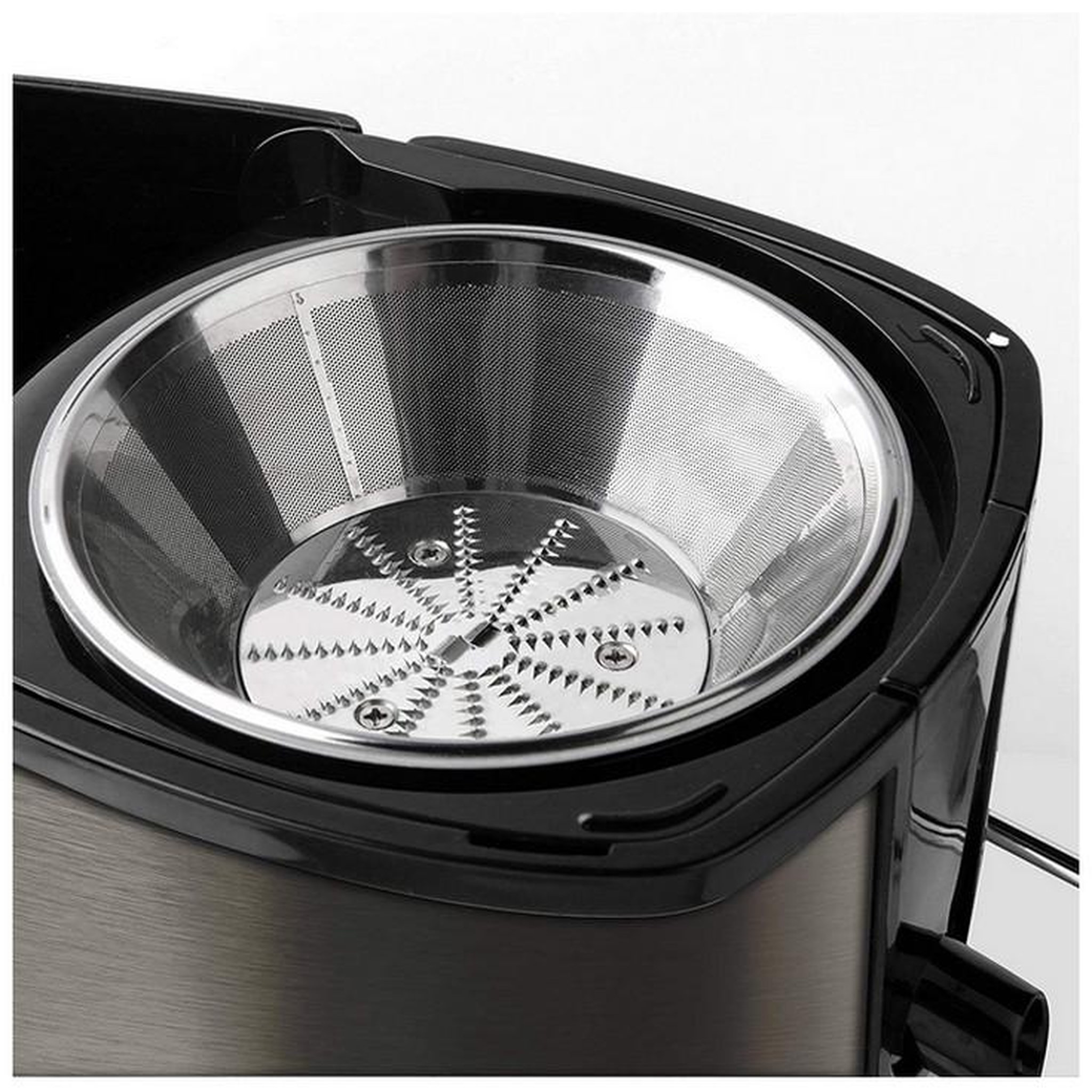 Voir la diapositive 4 : Black et Decker Centrifugeuse 0.55l 600w noir/gris - bxje600e