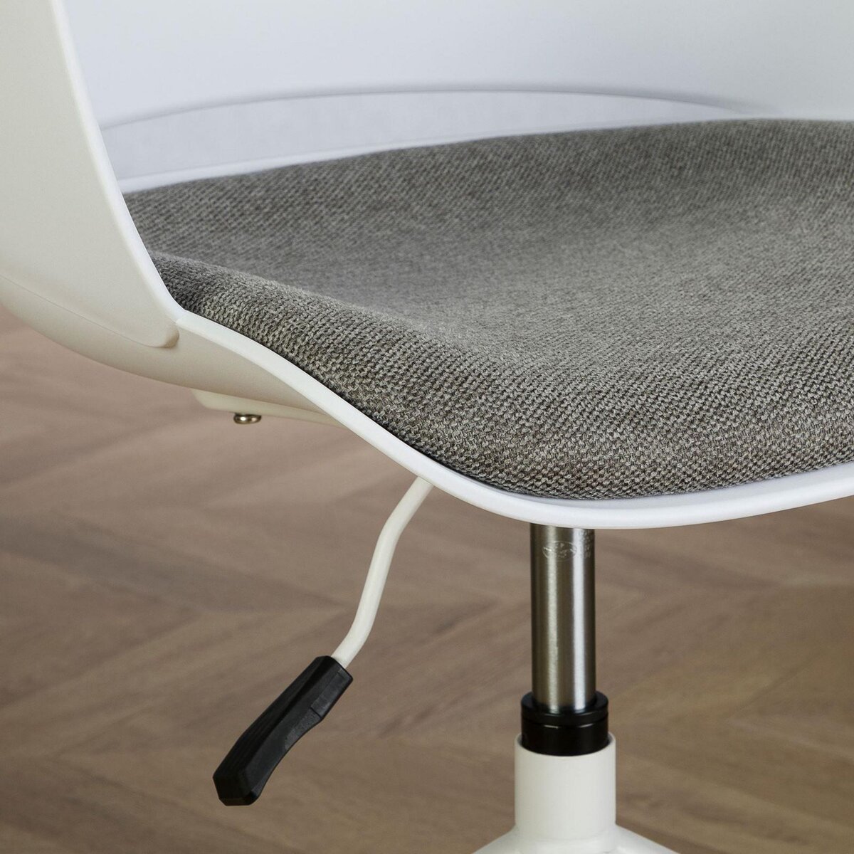 IDIMEX Chaise de bureau pivotante DAGMA, en plastique