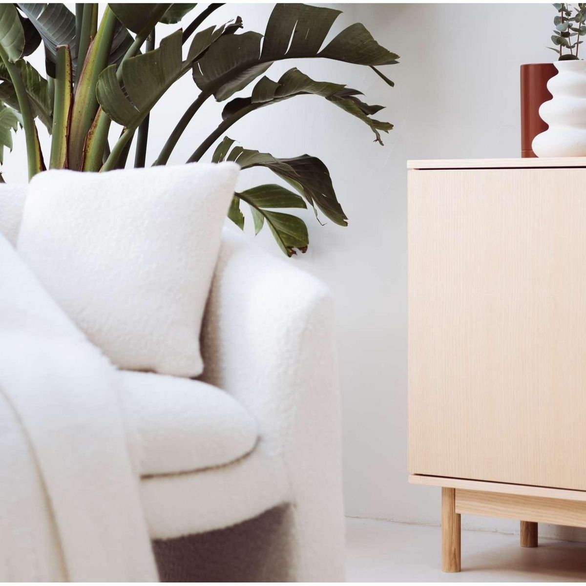 ATMOSPHERA Coussin déhoussable Snowy - Bouclette unie - 40 x 40 cm - Ivoire