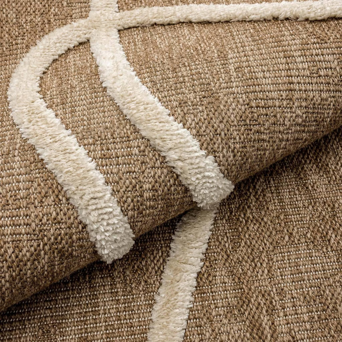 SWEEEK Tapis intérieur effet jute THOMAS, motif graphique en relief blanc