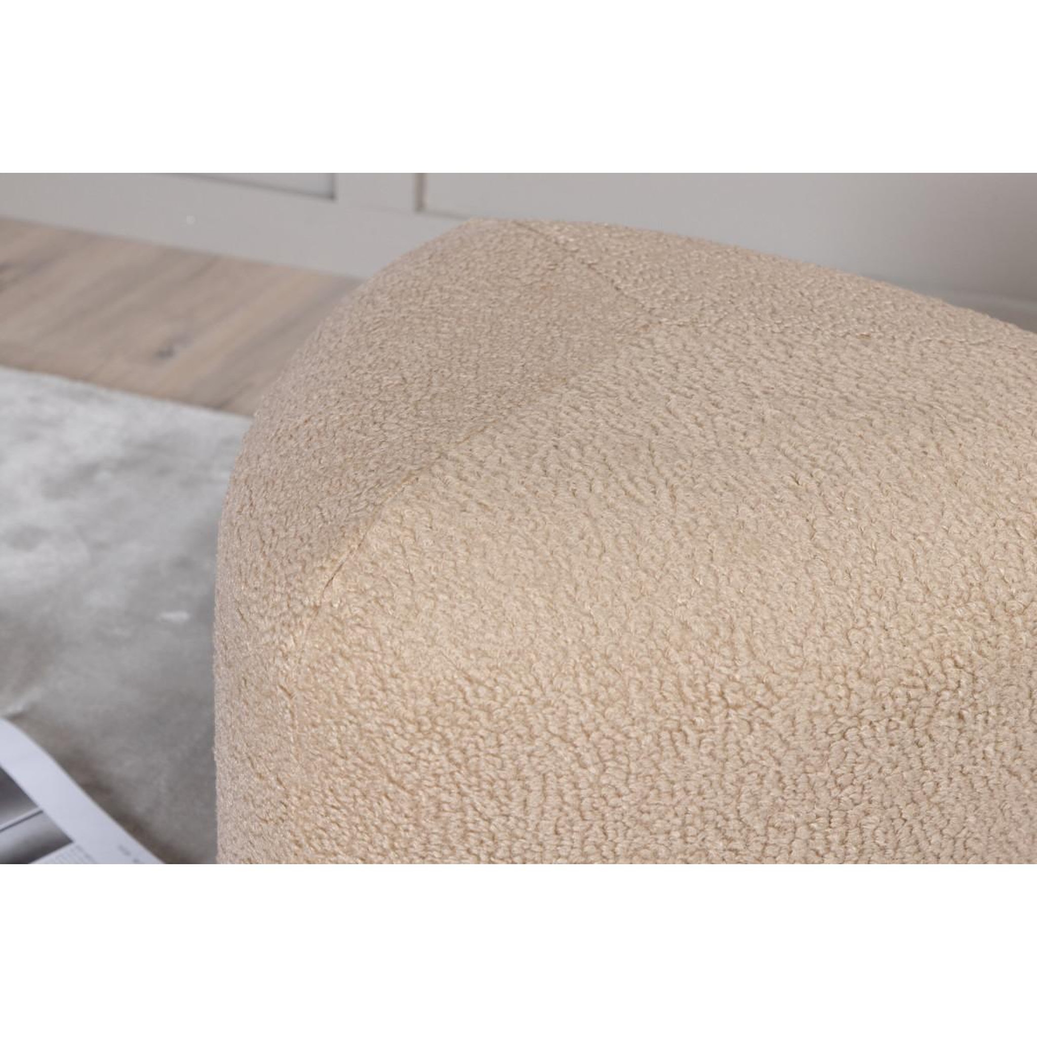 Voir la diapositive 6 : Paris Prix Pouf tissu bouclette  peg  46cm beige