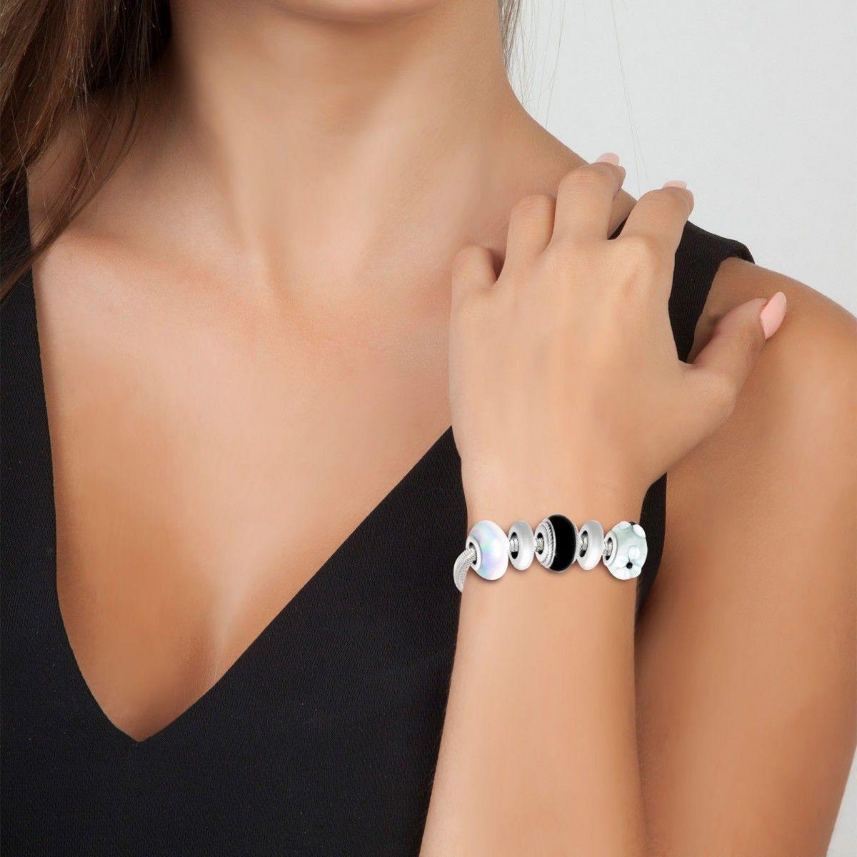 SC CRYSTAL Bracelet de charms perles noirs et blancs et acier SC Crystal