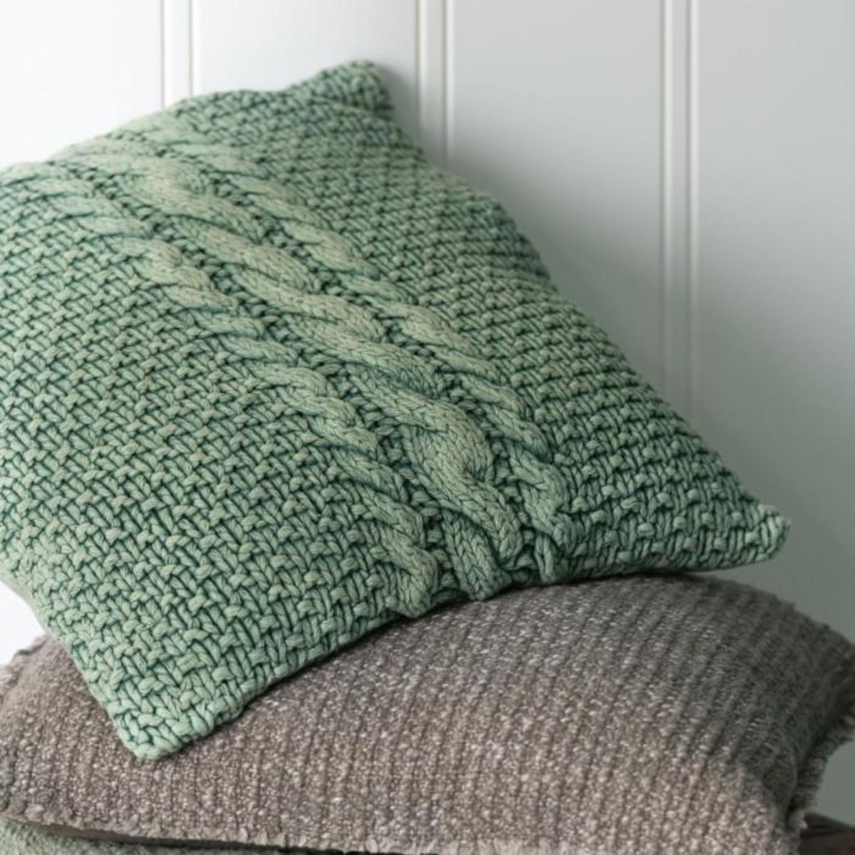 Paris Prix Coussin en Tricot Tressé  Helena  50x50cm Vert