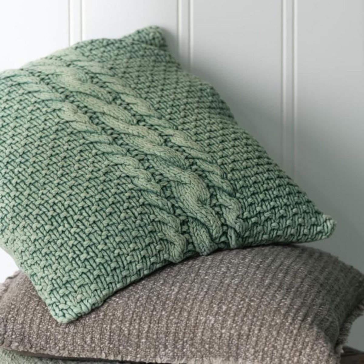 Paris Prix Coussin en Tricot Tressé  Helena  50x50cm Vert