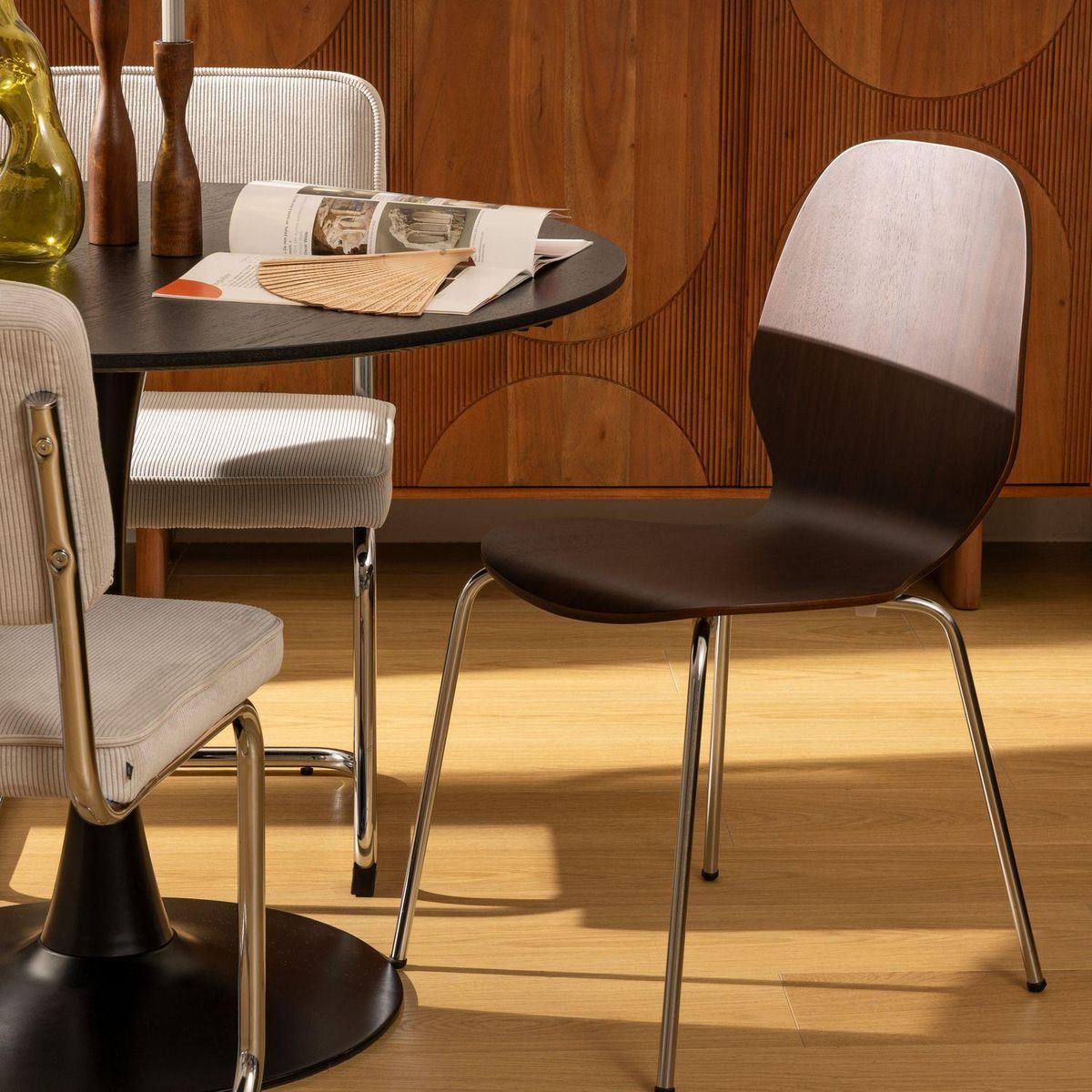 TOILINUX Lot de 4 chaises pieds métal assise en bois massif OURO - Marron foncé