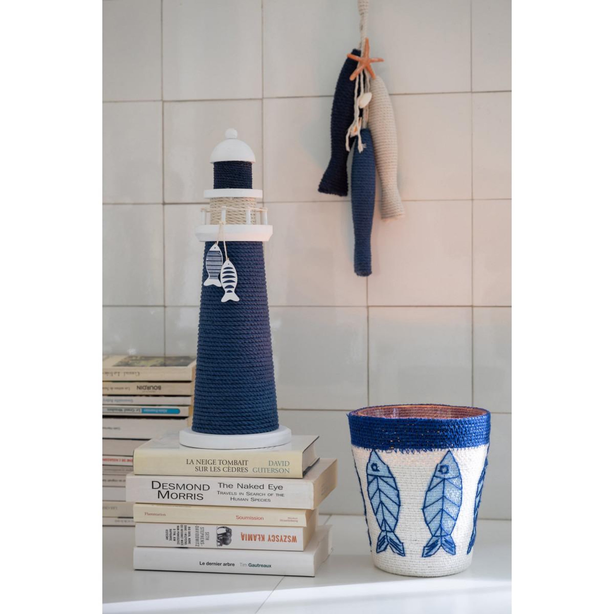 Voir la diapositive 2 : J-LINE Suspension déco poissons en corde  maria  55cm bleu