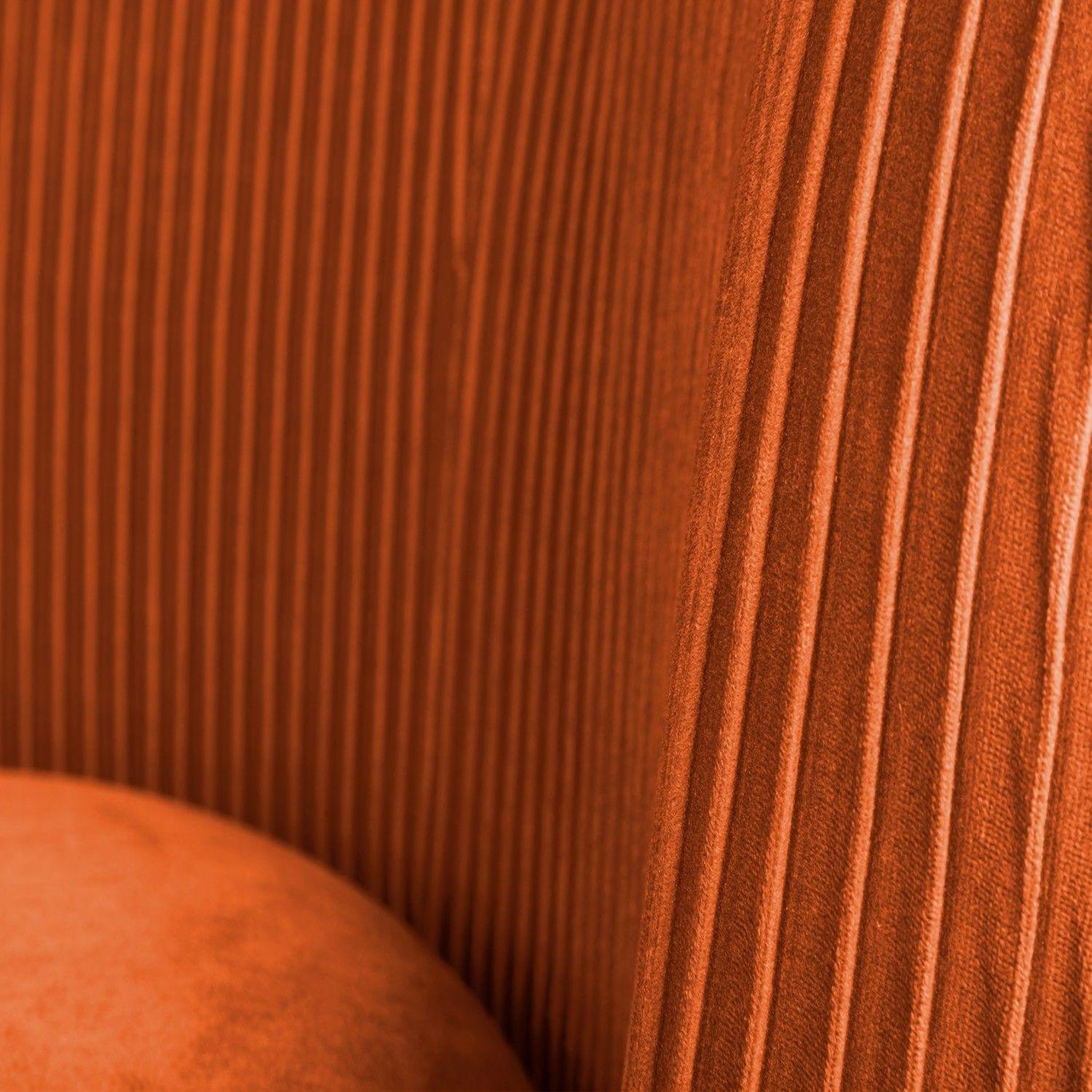 Voir la diapositive 5 : Leitmotiv Fauteuil en velours