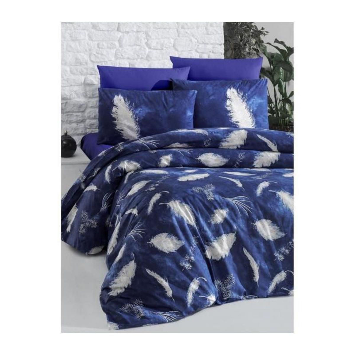 GENERIQUE Parure de lit - 1 housse de couette 220 x 240 cm + 2 taies d'oreiller 60 x 60 cm - 100% coton renforcé - Bleu