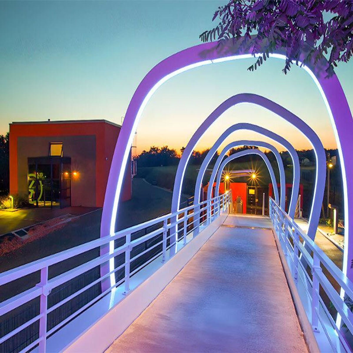 Smartbox Futuroscope en 2026 : Séjour de 2 jours pour 2 adultes avec nuit à proximité - Coffret Cadeau Multi-thèmes