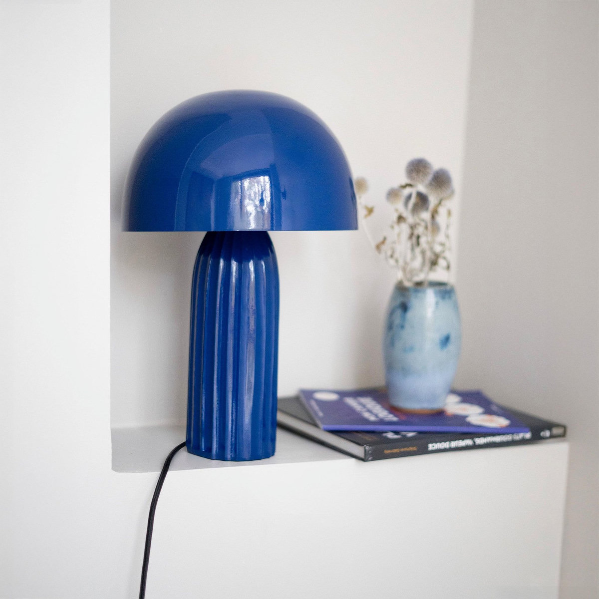 Rendez vous déco Lampe à poser en métal bleu foncé-Joy