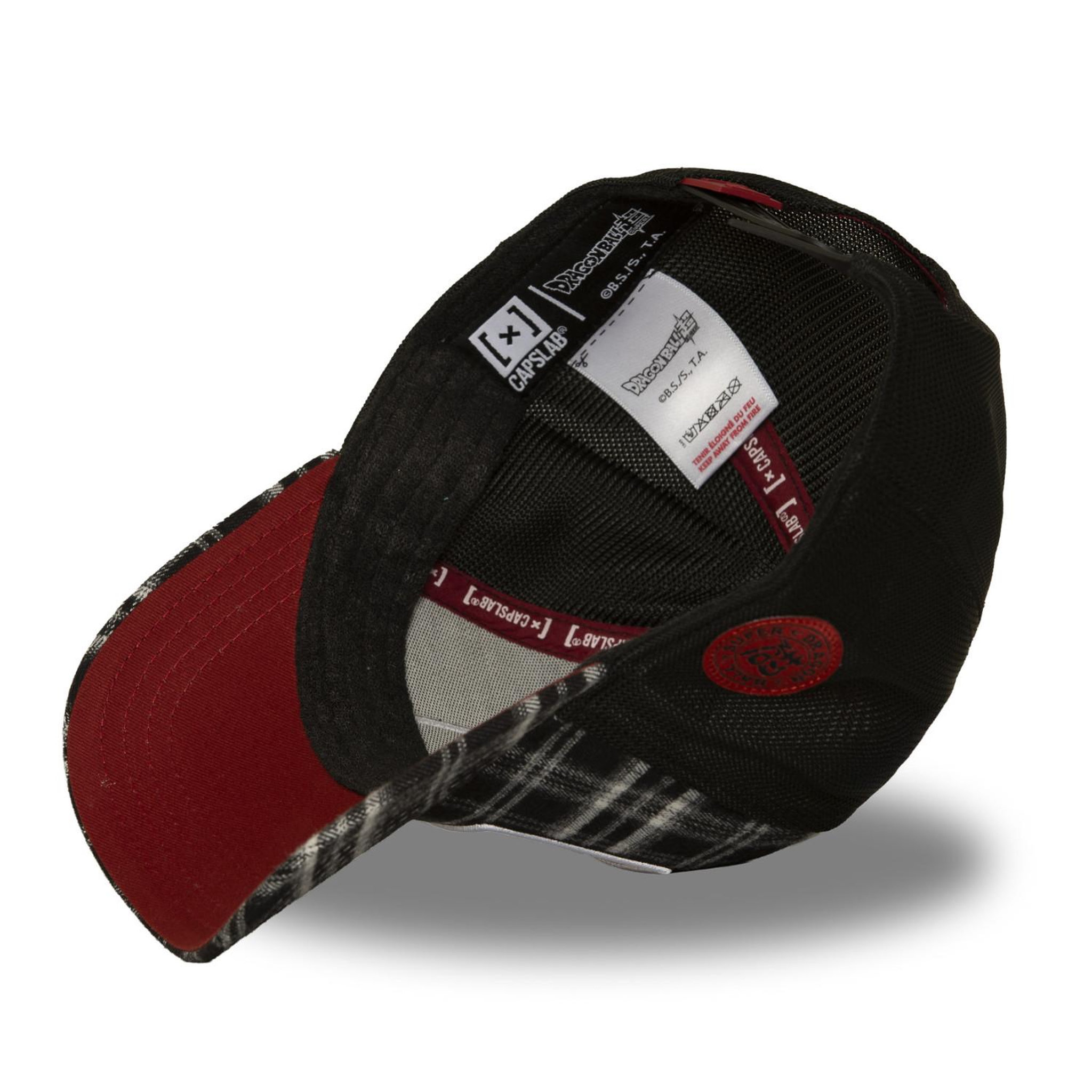 Voir la diapositive 5 : CAPSLAB Casquette trucker premiumr filet et patch dragon ball super god