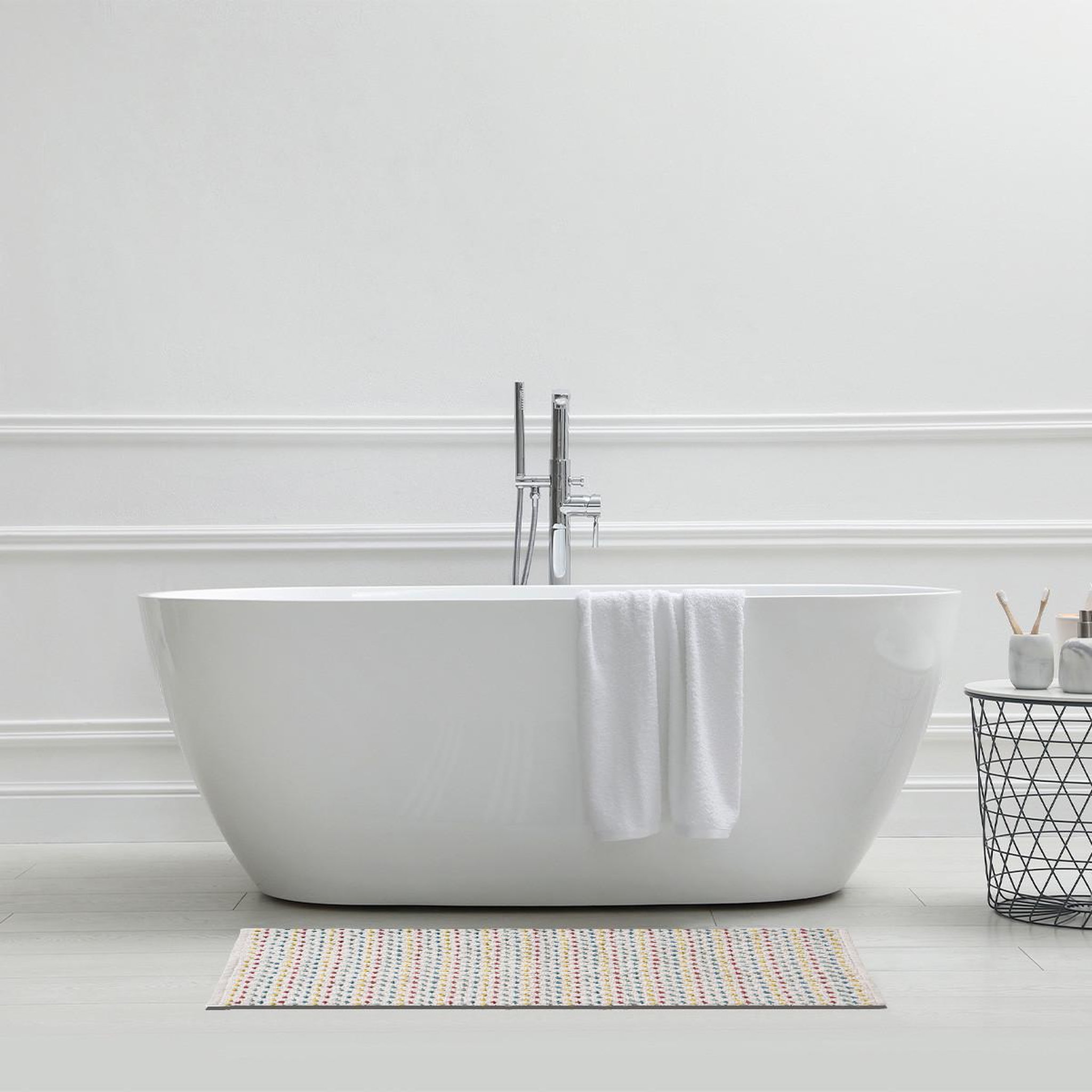 Voir la diapositive 3 : GUY LEVASSEUR Tapis de bain déco en coton chenille 60x120cm
