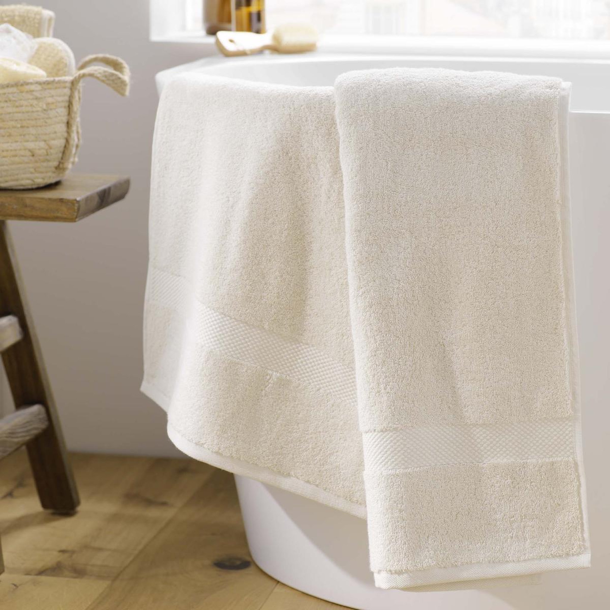 Voir la diapositive 4 : Douceur d'Intérieur Drap de bain  elegance  90x150cm sable