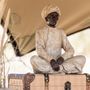 Voir la diapositive 2 : Paris Prix Statue Déco en Résine  Indien Assis  33cm Beige