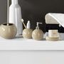 Voir la diapositive 3 : Paris Prix Brosse WC Design  Bullea  37cm Taupe