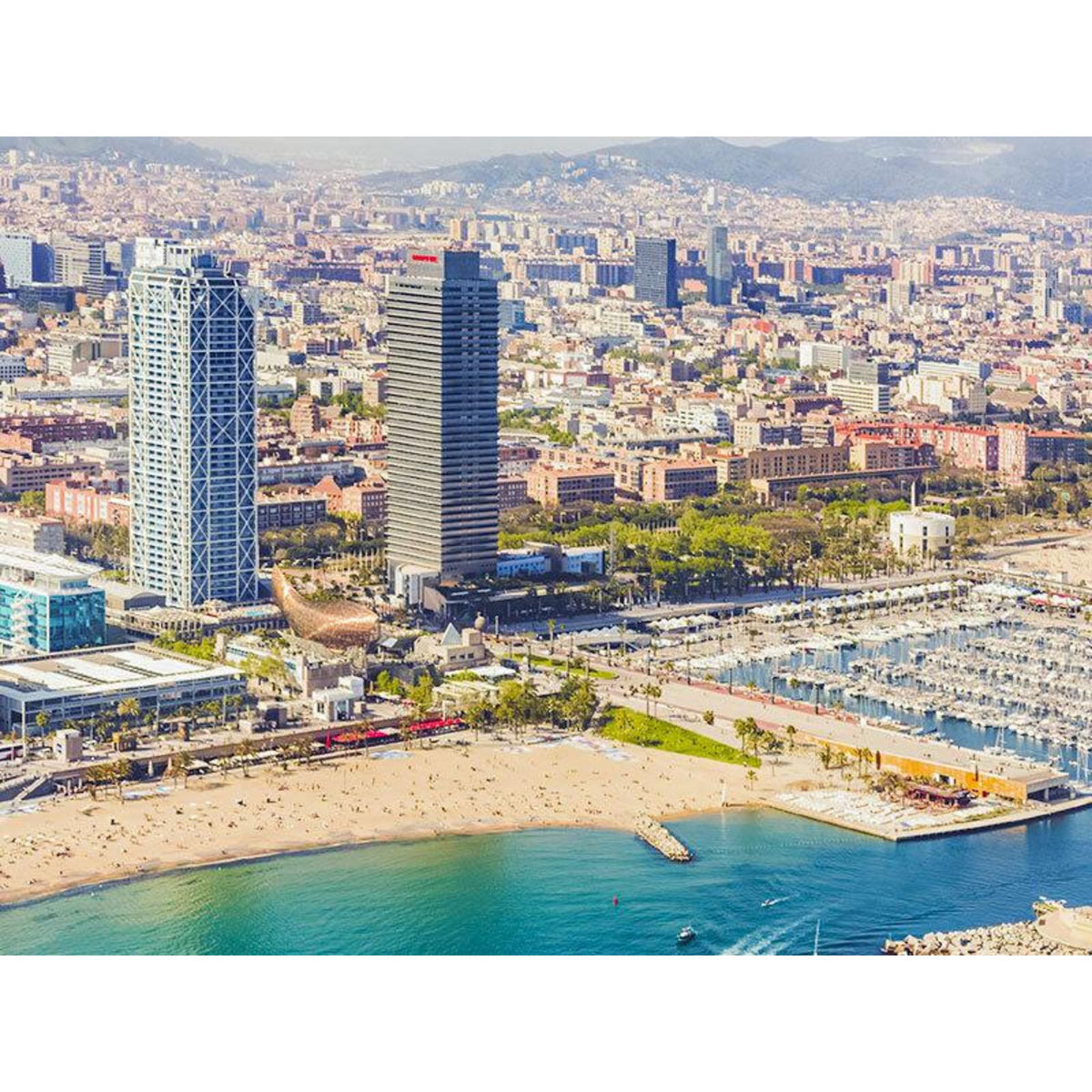 Smartbox Vol en hélicoptère de 7 min au-dessus de Barcelone pour 2 personnes - Coffret Cadeau Sport & Aventure