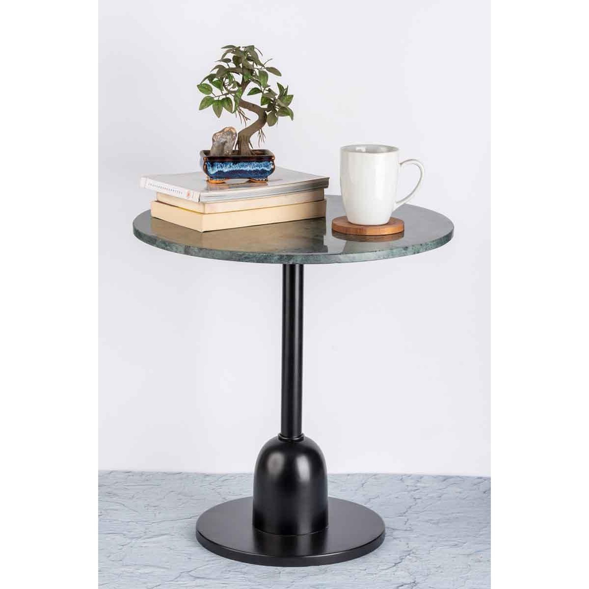 Voir la diapositive 5 : Paris Prix Table d'appoint en marbre  gordon  48cm vert