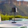Voir la diapositive 2 : Lumisky Mini lampe de table KELLY MINI Noir Aluminium H22cm