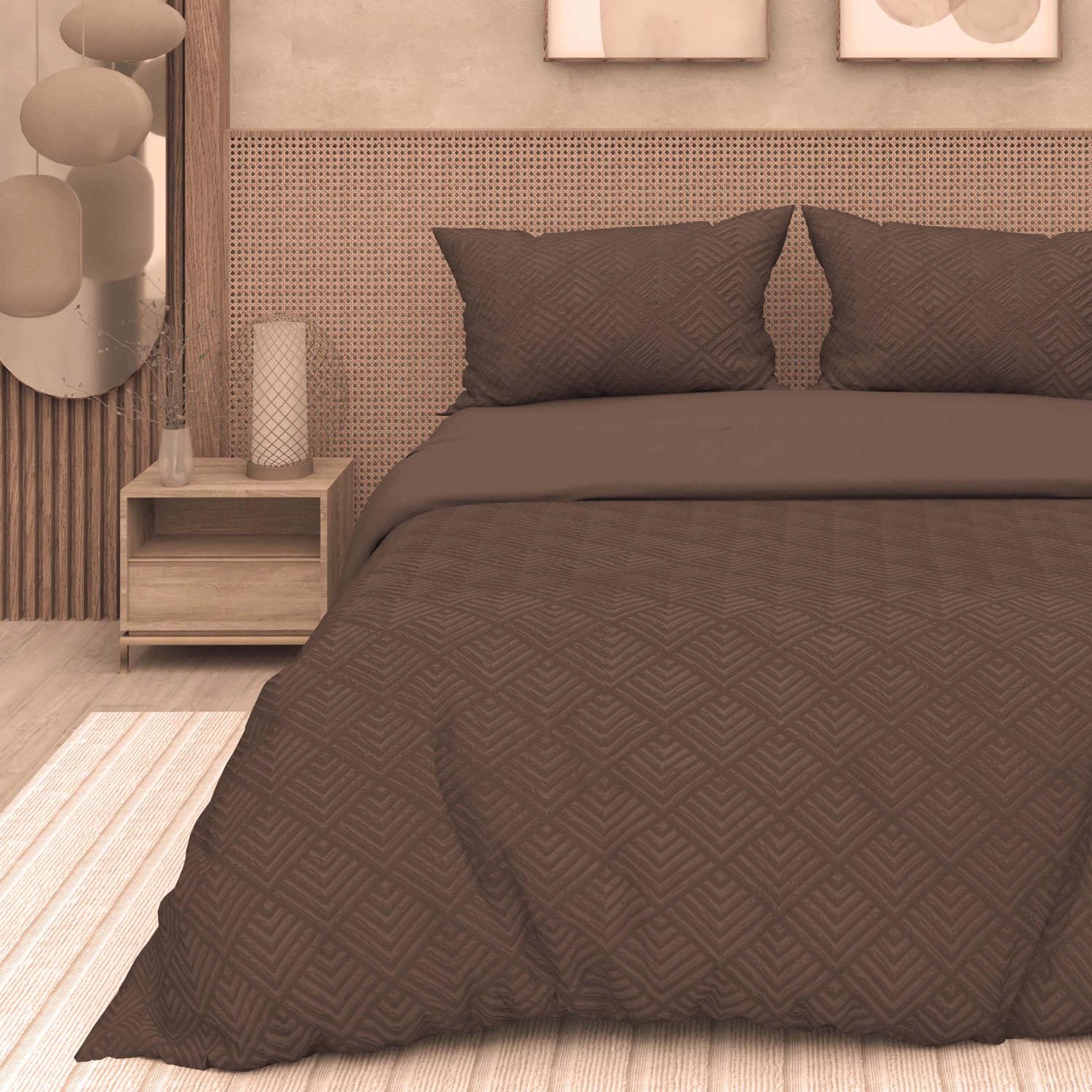 SOLEIL D'OCRE Parure housse de couette 3D microfibre GAIA, par Soleil d'Ocre. Coloris disponibles : Orange, Bleu, Vert, Marron, Noir