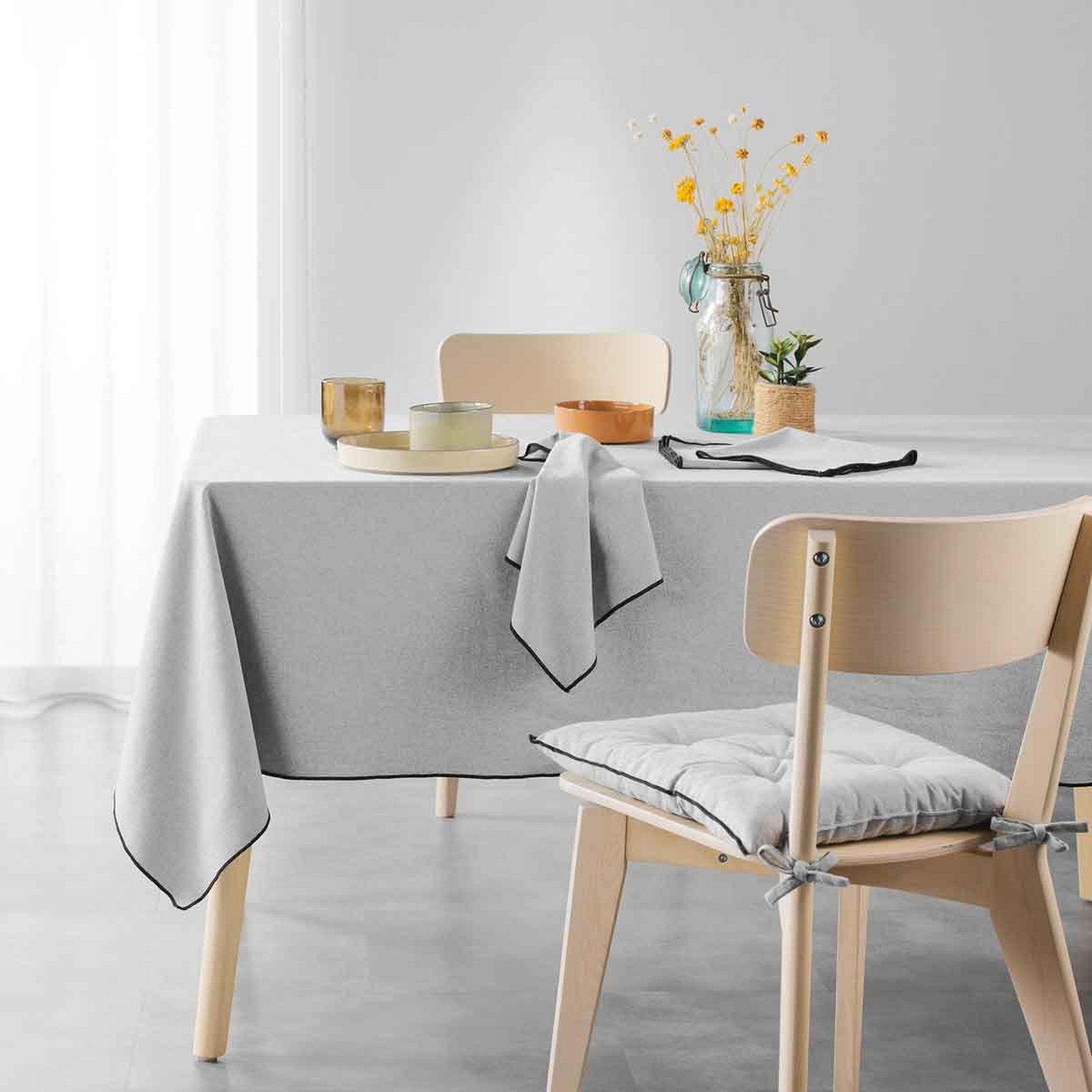 Voir la diapositive 3 : Douceur d'Intérieur Nappe en coton  mistraline  140x240cm gris chiné