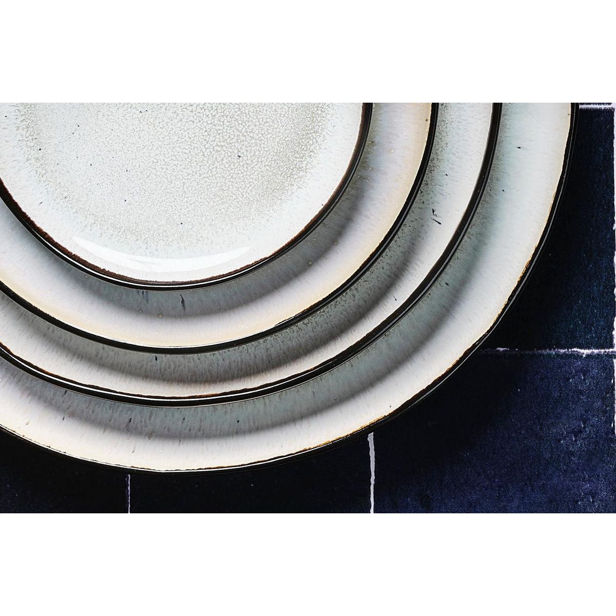 BJORN Service Les Essentiels IRIS - 18 pièces - Blanc ivoire