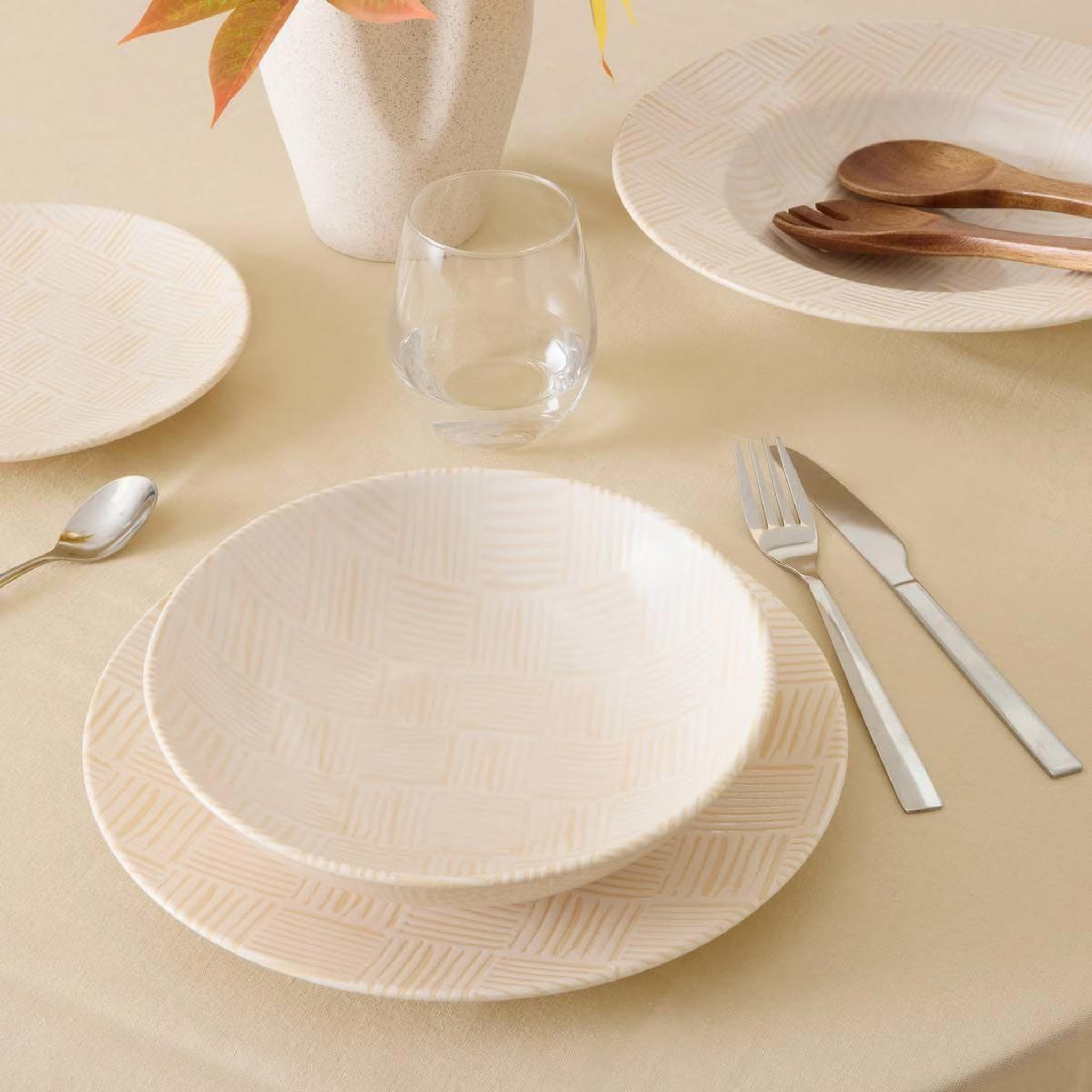 Voir la diapositive 3 : SECRET DE GOURMET Lot de 6 assiettes creuses  laetitia  20cm crème