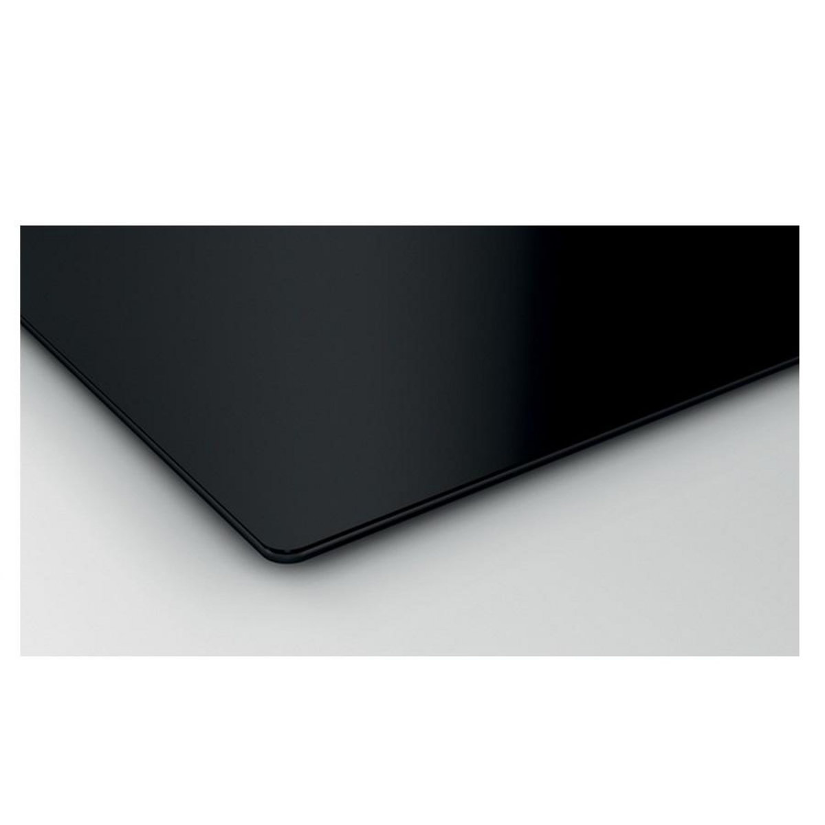 BOSCH Table de cuisson à induction 60cm 3 feux noir - PUJ611BB5E