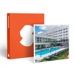 Smartbox Séjour pour 2 adultes et 1 enfant avec accès à l'Aquaboulevard près de Paris - Coffret Cadeau Séjour