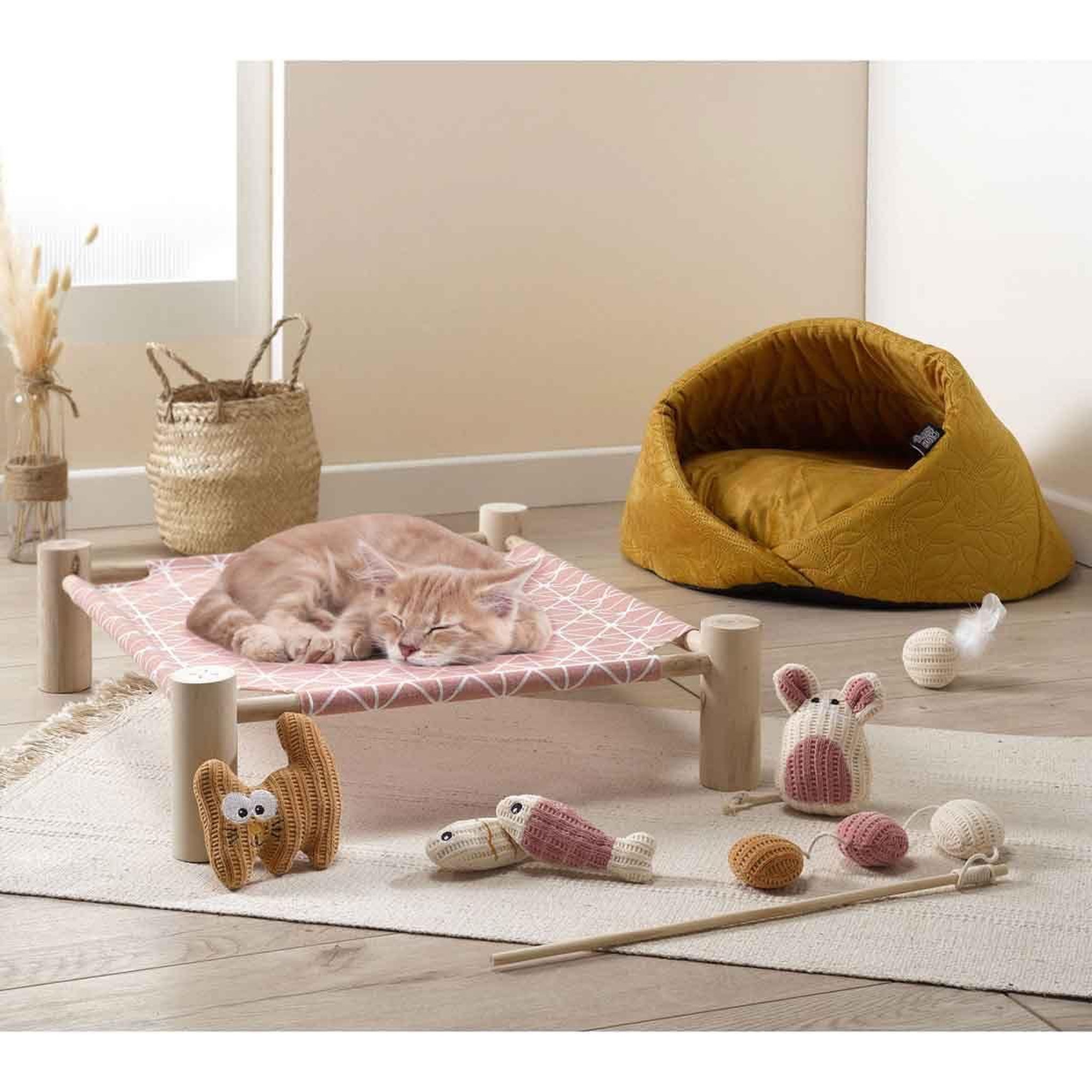 Voir la diapositive 3 : LOVE STORY Lot de 2 jouets poisson pour chat  boho cat  12cm bois de rose