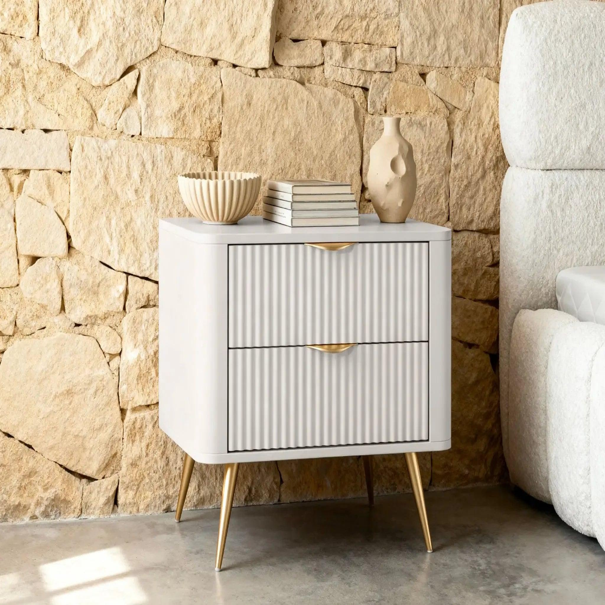 Voir la diapositive 2 : CASANOVA PARIS Joudy - table de chevet 63cmeffet rainuré