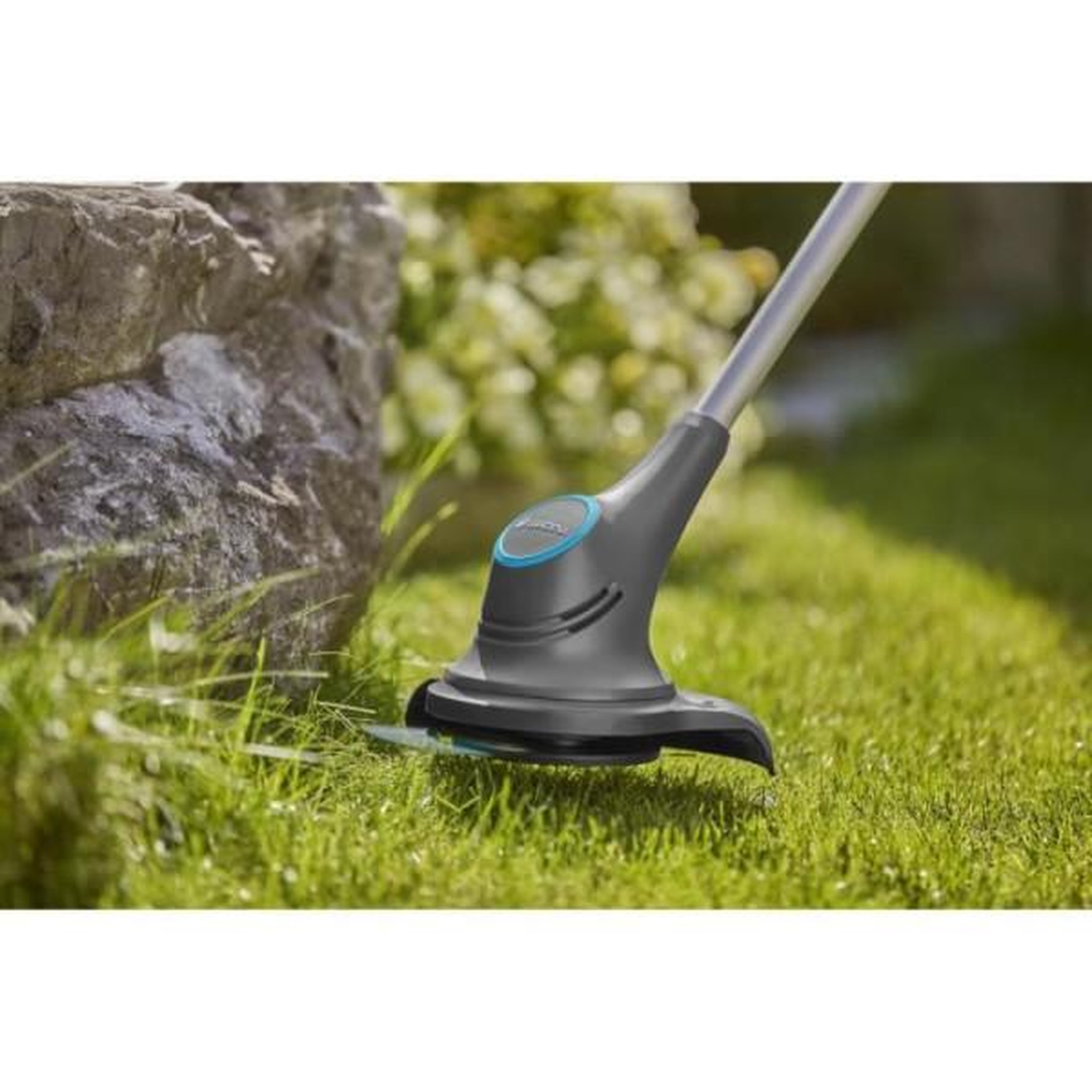 Voir la diapositive 2 : Gardena Coupe-bordures SmallCut 23/18V P4A sans batterie - Coupe Ø 23 mm