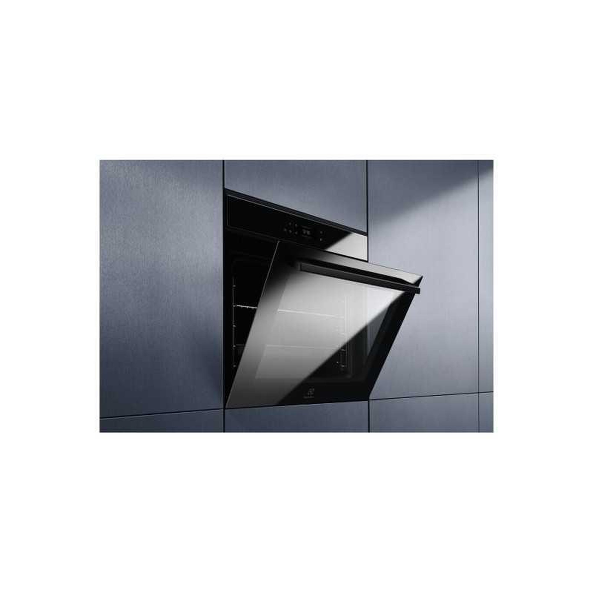 Voir la diapositive 4 : ELECTROLUX Four encastrable électrique electrolux eoe8p19wh 72 l pyrolyse, chaleur tournante, wi-fi, sonde de cuisson, façade en verre noir