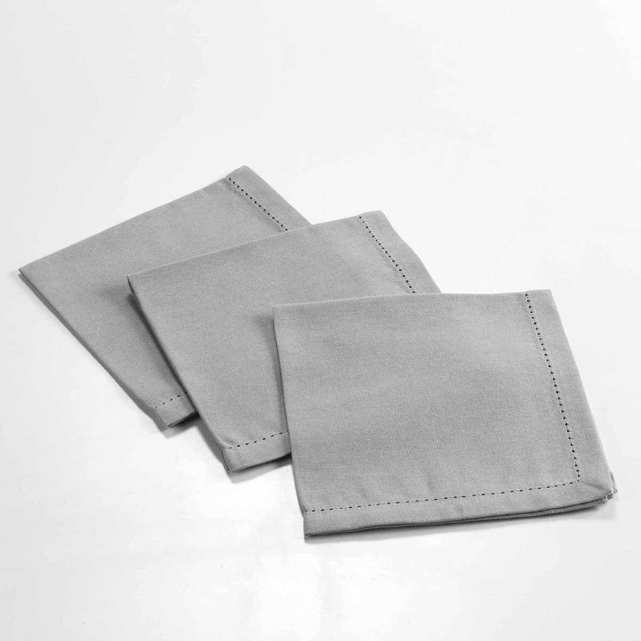 Voir la diapositive 2 : Douceur d'Intérieur Lot de 3 serviettes de table  charline  40x40cm gris