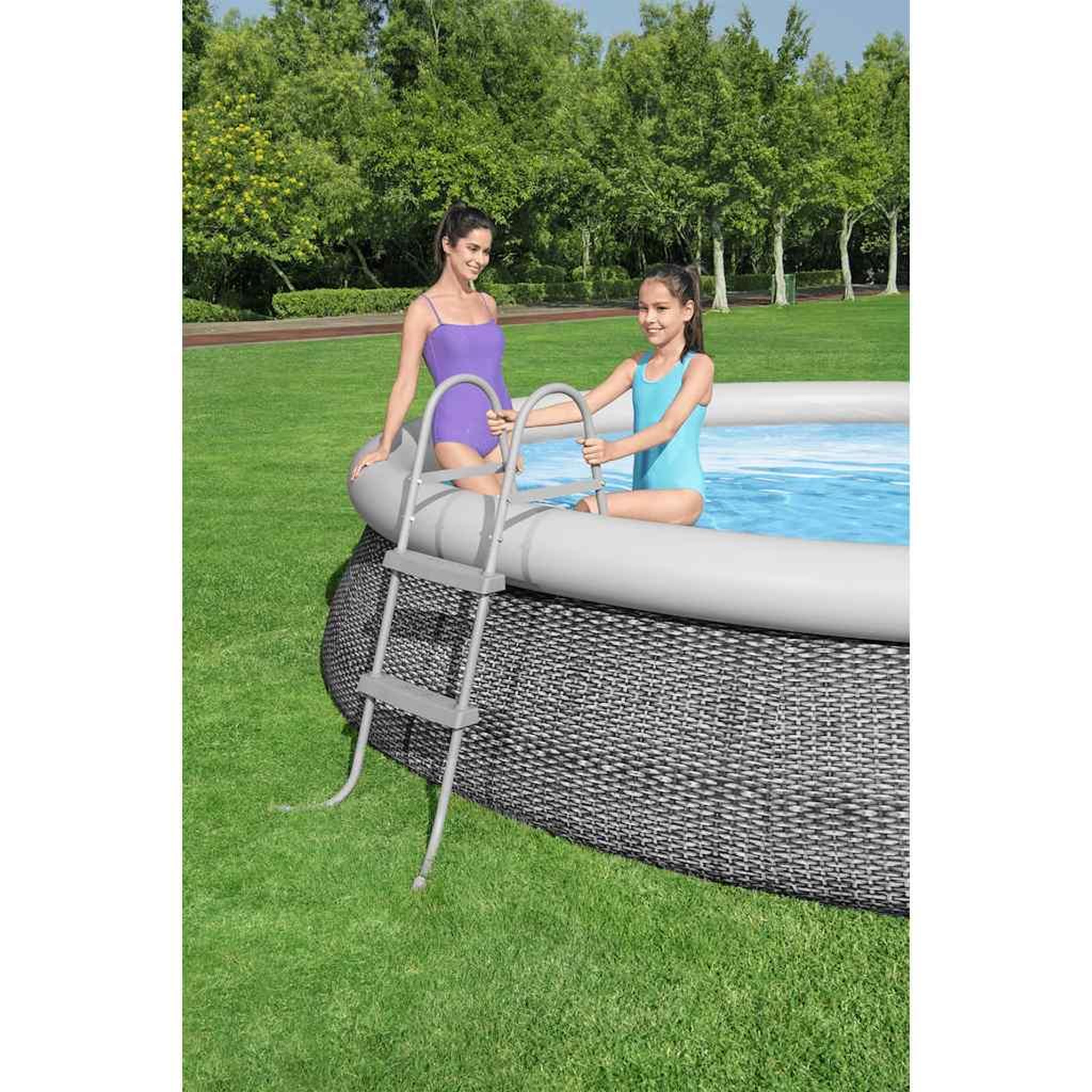 Voir la diapositive 5 : BESTWAY Bestway Echelle de piscine a 2 marches Flowclear 84 cm