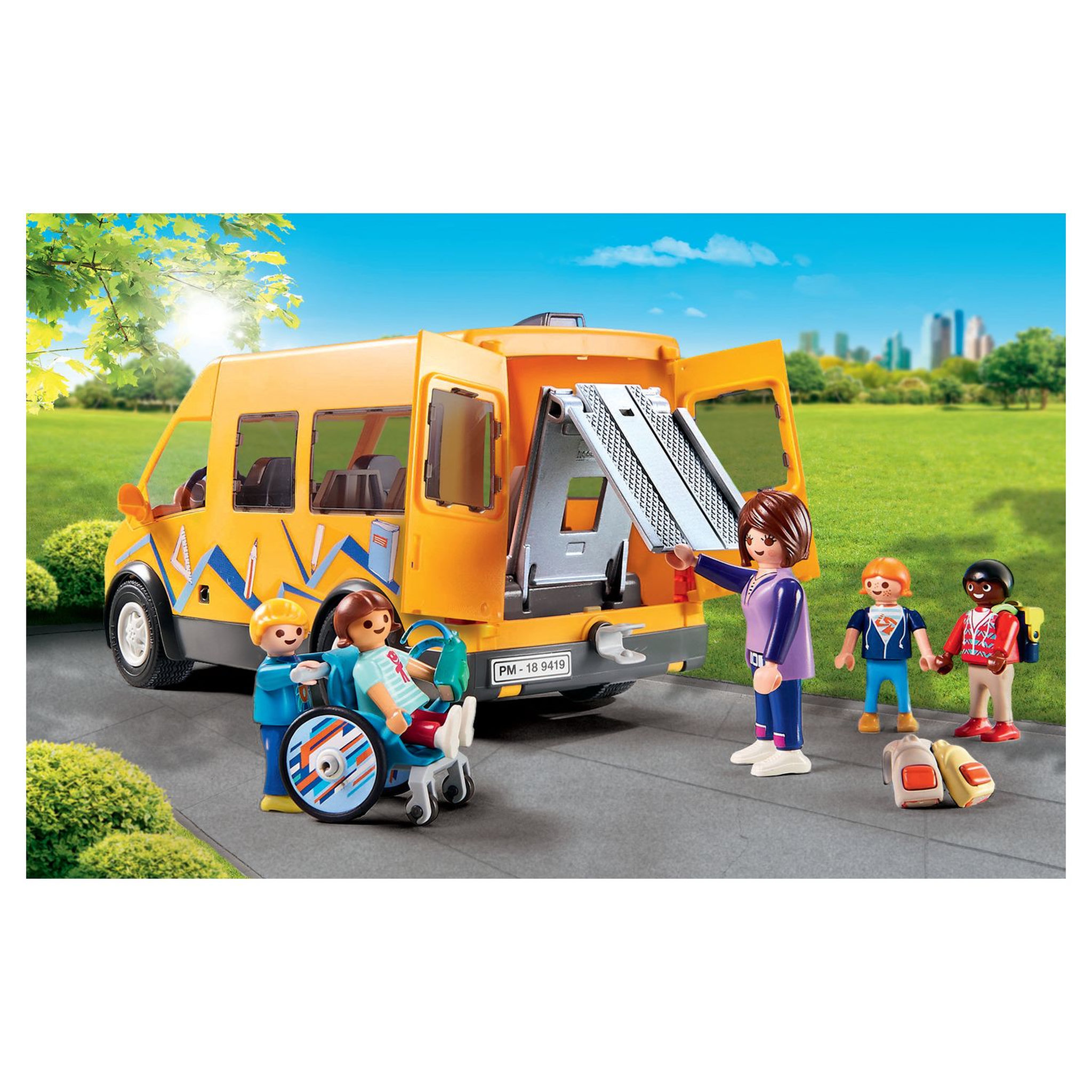Voir la diapositive 6 : PLAYMOBIL 9419 - City Life - Bus scolaire