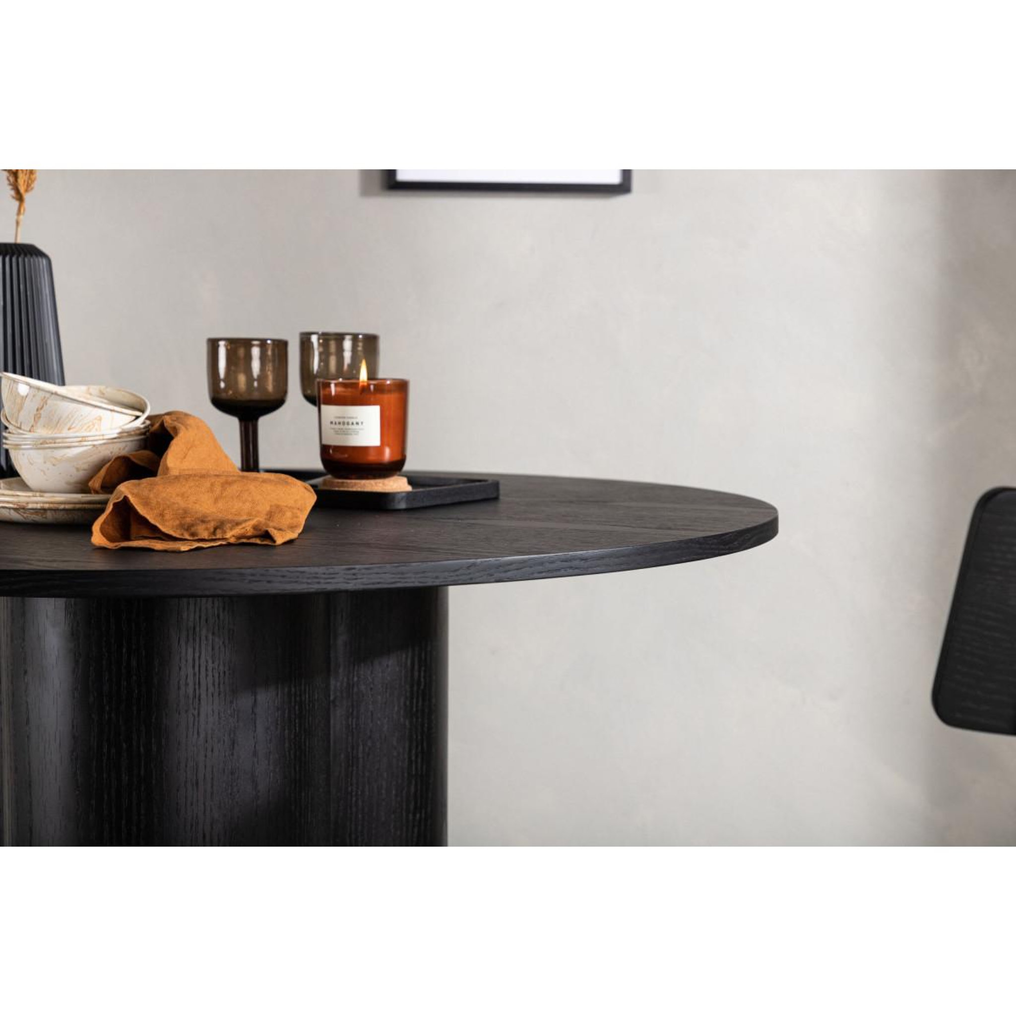 Voir la diapositive 4 : Paris Prix Table à manger ronde  olivia  110cm noir