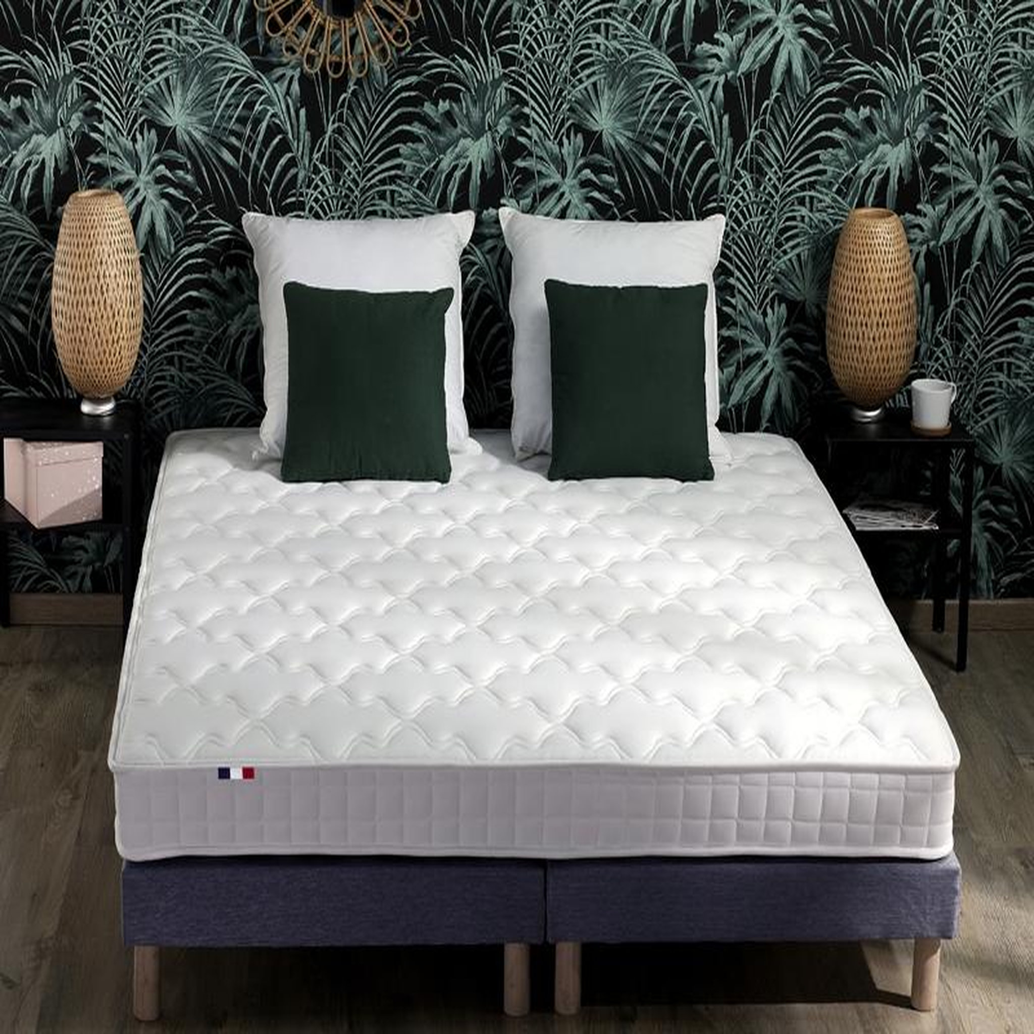 Voir la diapositive 4 : Matelas mousse accueil mémoire de forme 160x200 cm LOUISE