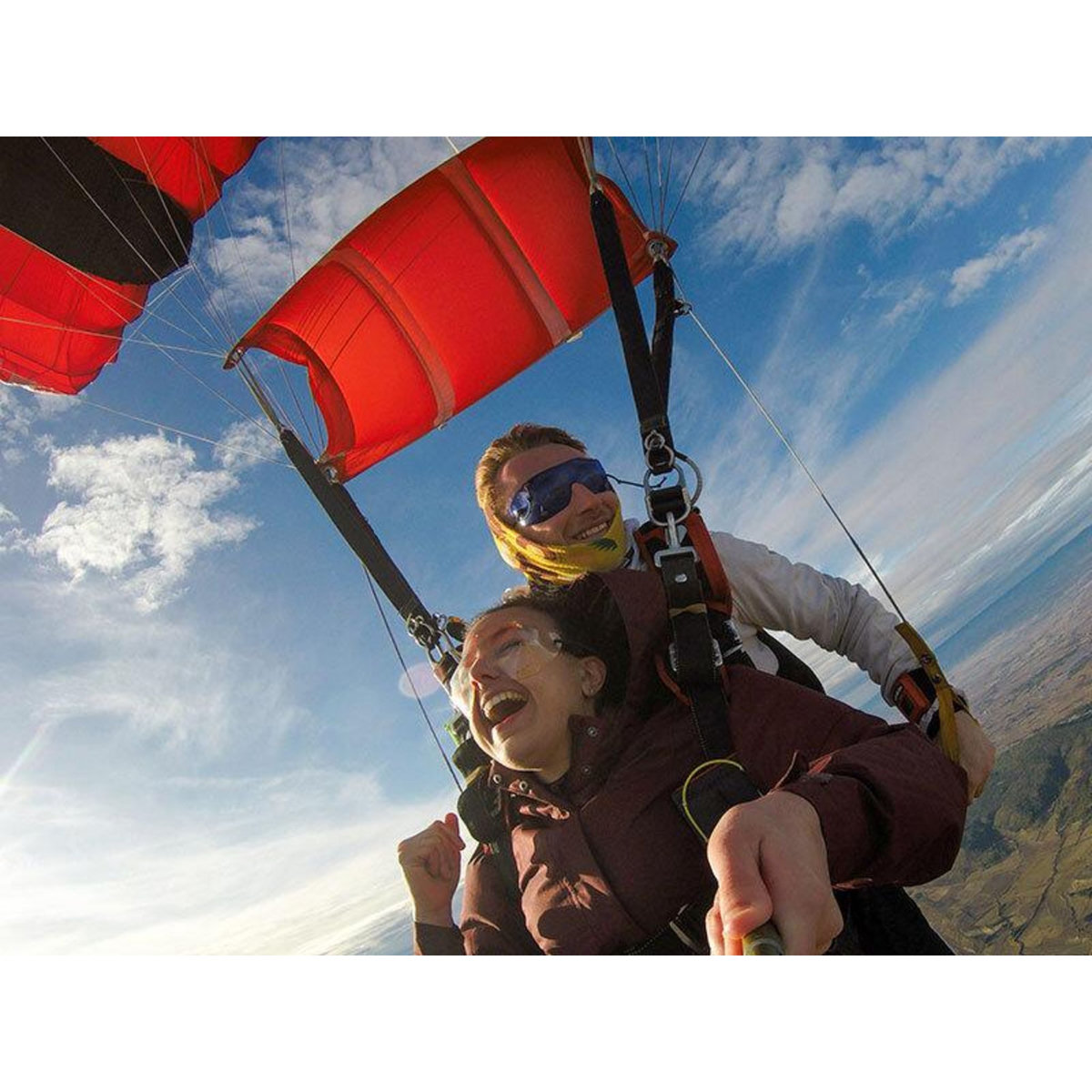 Smartbox Saut en parachute tandem pour 2 personnes - Coffret Cadeau Sport & Aventure