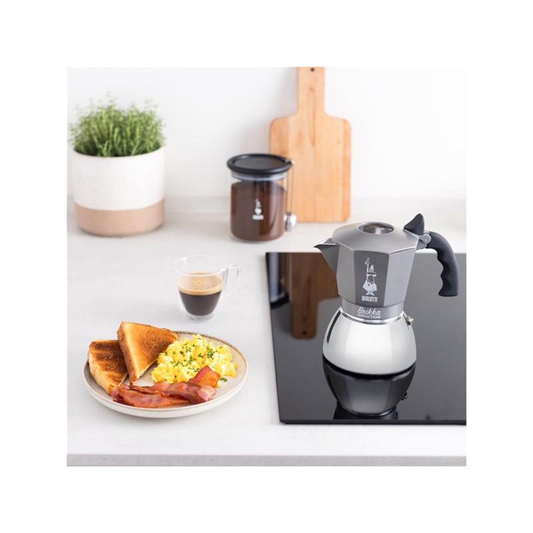 Voir la diapositive 4 : BIALETTI Cafetière italienne 4 tasses noir - 0007317