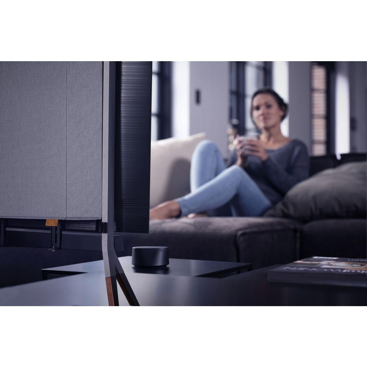 One For All Pied TV WM7481 32-70 pouces noyer - métal doré