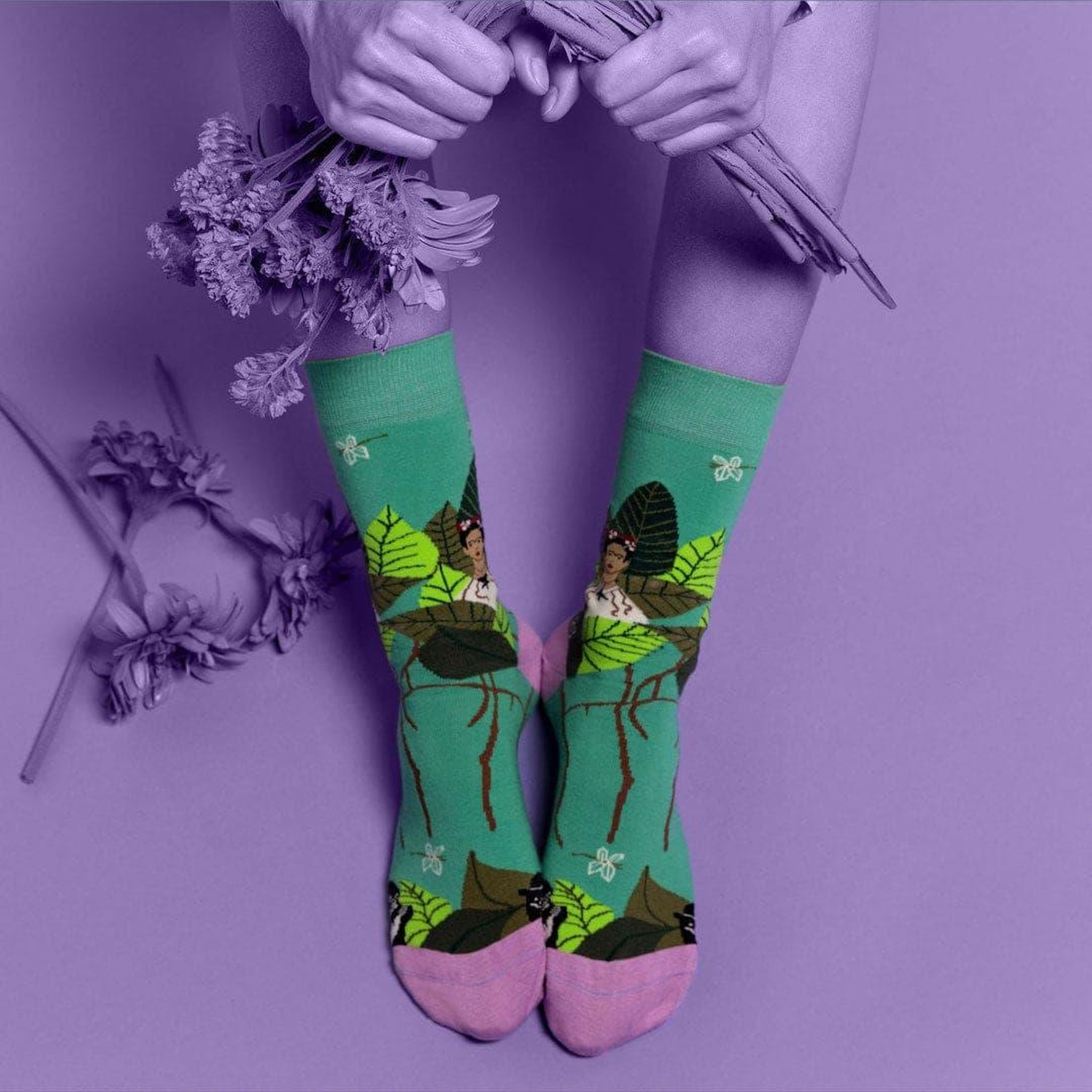 Voir la diapositive 6 : SOCK AFFAIRS Chaussettes frida kahlo autoportrait