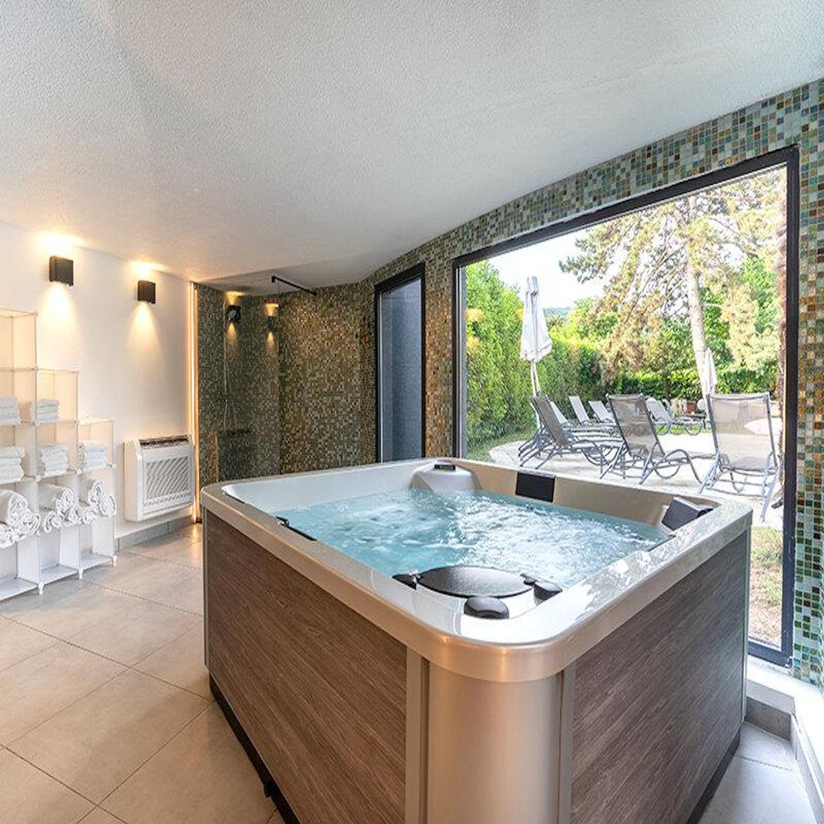 Smartbox Séjour Premium avec activité détente ou sensations fortes pour les parents - Coffret Cadeau Multi-thèmes