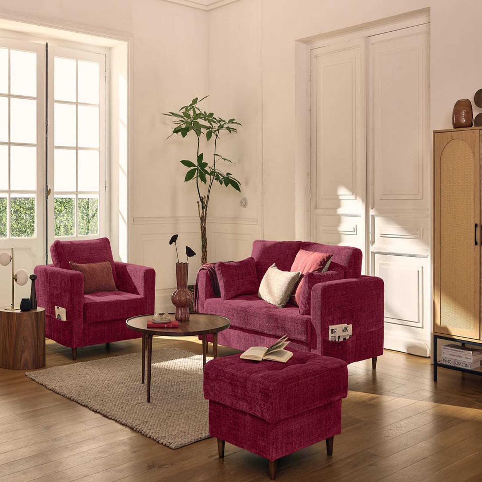 Voir la diapositive 4 : LISA DESIGN Anna - canapé droit 2 places avec poche en velours texturé