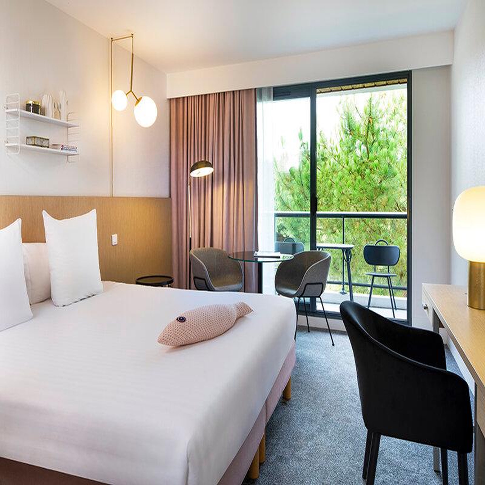 Voir la diapositive 2 : Smartbox 2 jours avec dîner en hôtel Best Western 4* près de Lorient - Coffret Cadeau Séjour