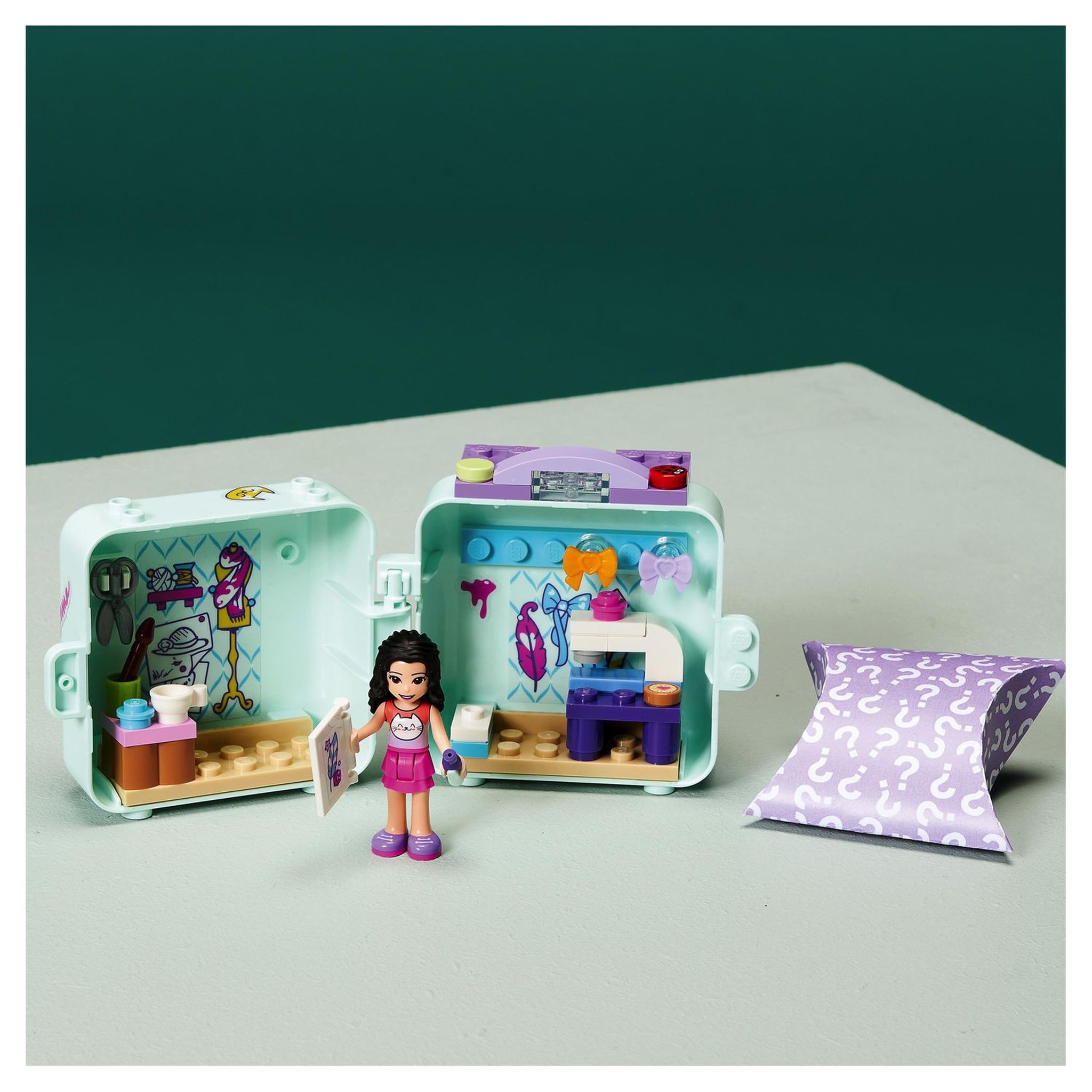 Voir la diapositive 4 : LEGO Friends 41668 - Emma's Fashion Cube dès 6 ans