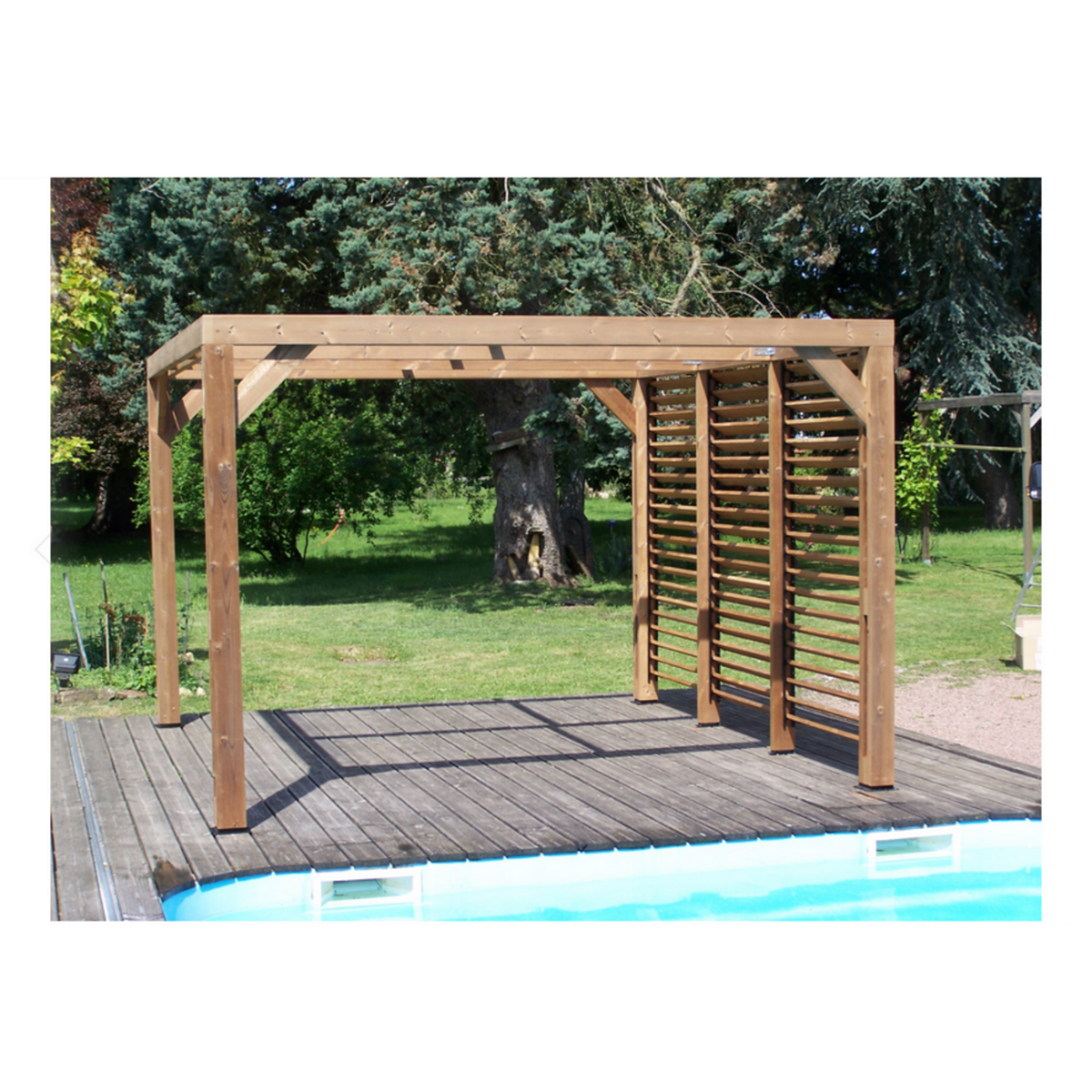 Hisense Pergola thermauvent en bois thermo chauffé avec vantelles mobiles sur mur 10.67 m² - tho3531v