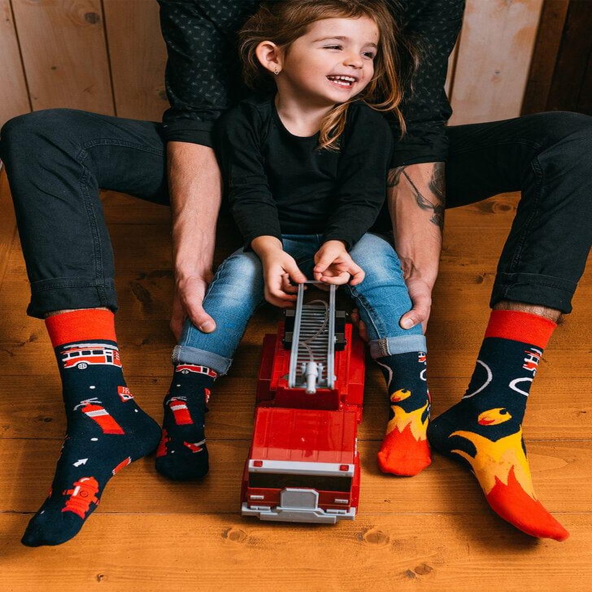 Voir la diapositive 2 : DEDOLES Chaussettes enfants sapeur-pompier